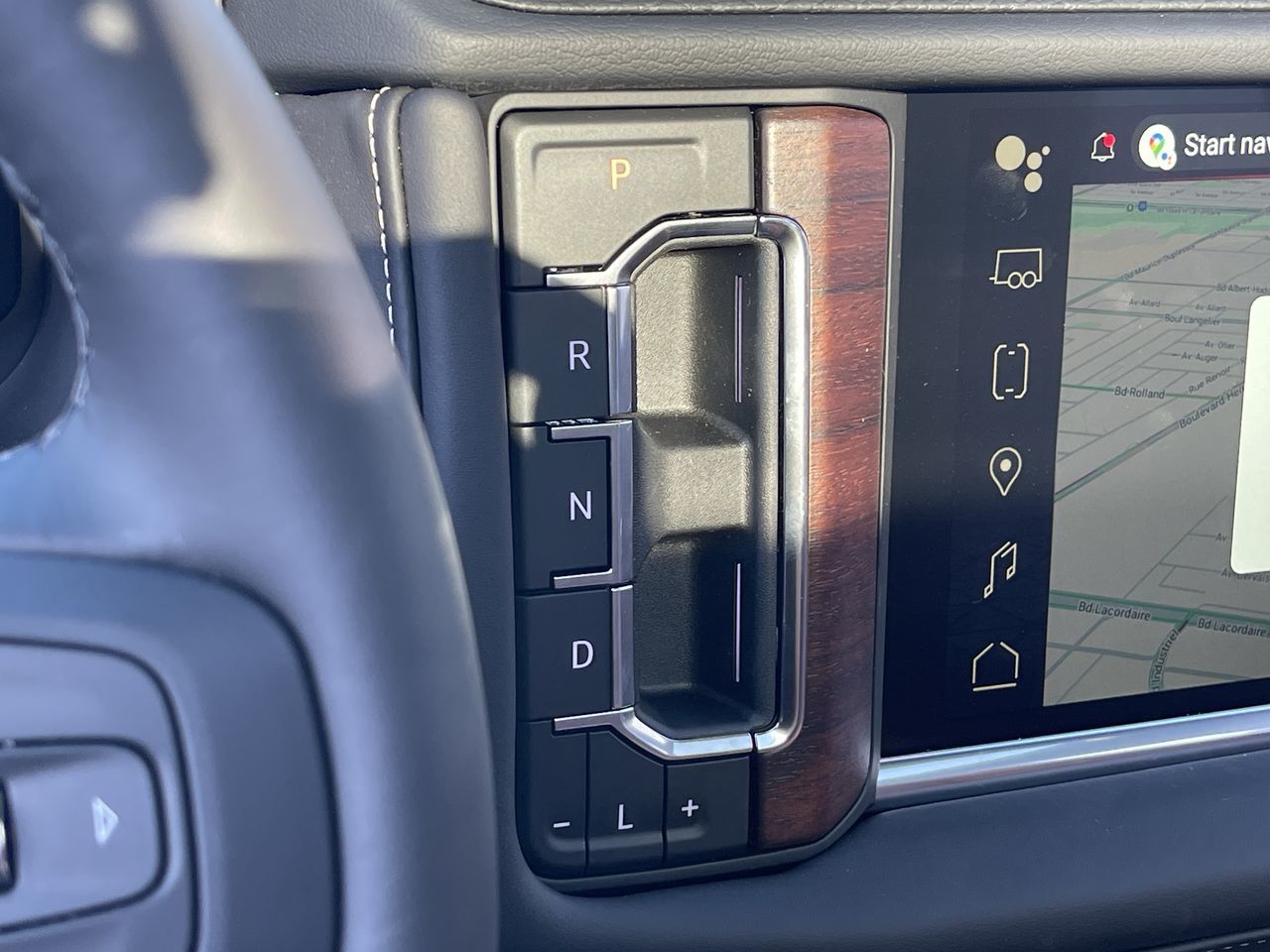 2024 GMC Yukon in Saint-Leonard, Quebec