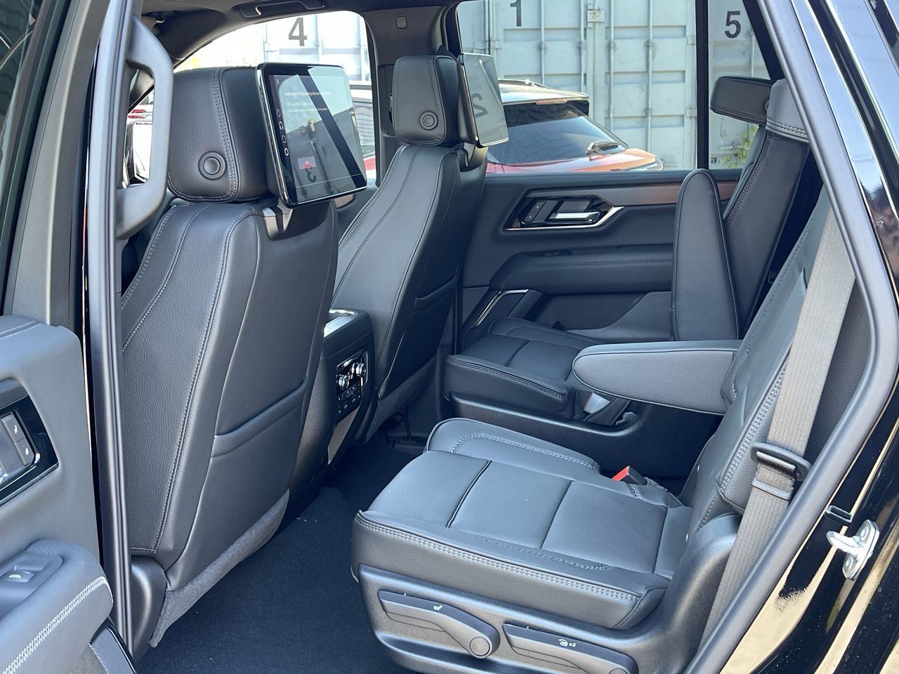 GMC Yukon  2025 à Saint-Léonard, Québec