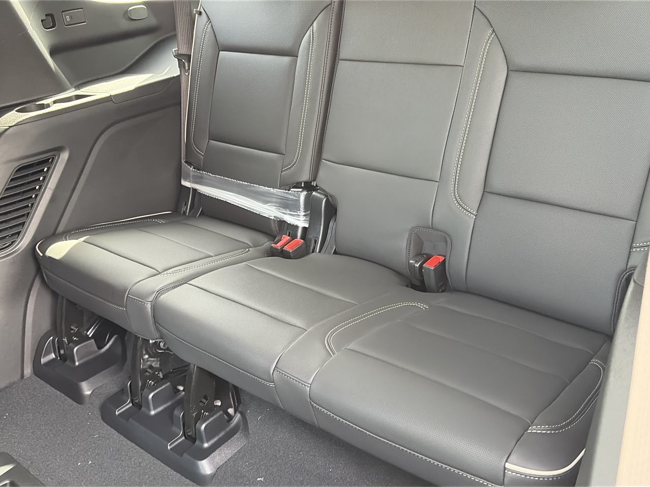 2026 GMC Yukon in Saint-Leonard, Quebec