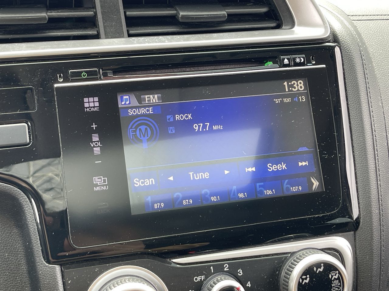 2016 Honda Fit in Saint-Leonard, Quebec