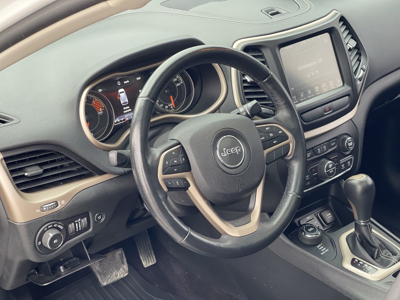 Jeep Cherokee  2018 à Saint-Léonard, Québec
