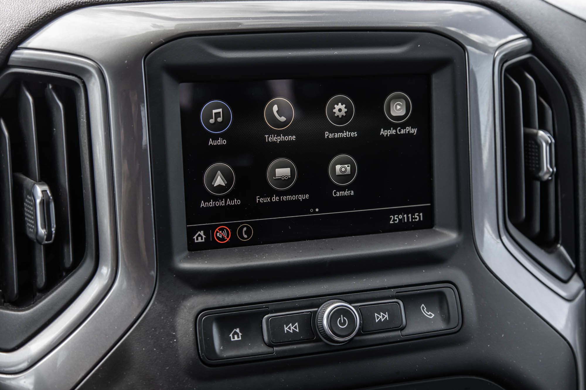 Chevrolet Silverado 1500  2019 à Saint-Léonard, Québec