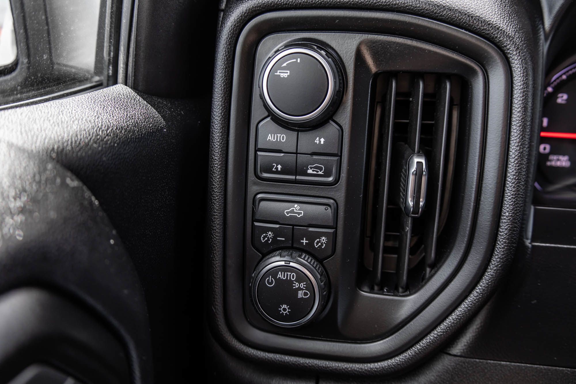 Chevrolet Silverado 1500  2019 à Saint-Léonard, Québec