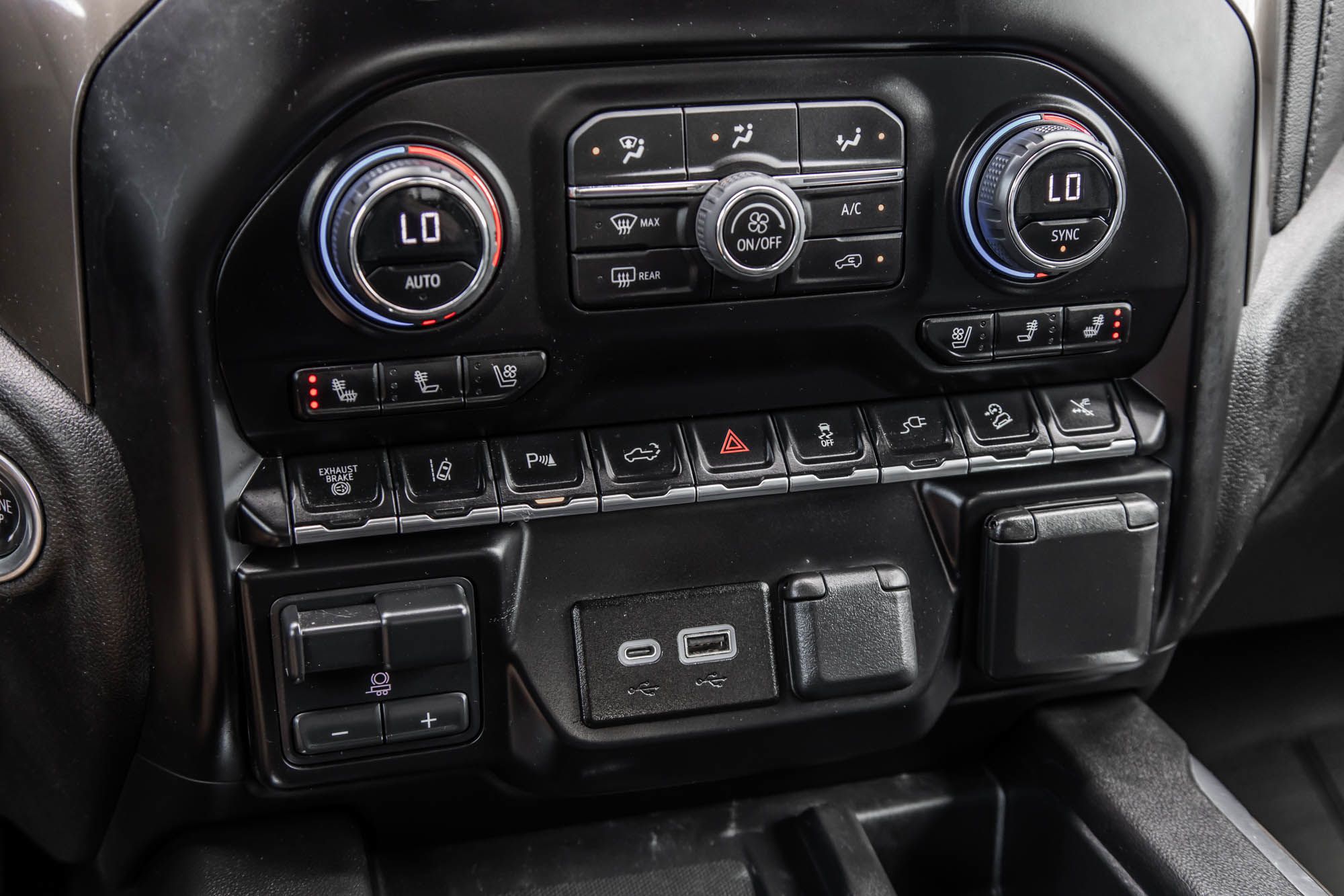 2023 Chevrolet Silverado 2500HD in Saint-Leonard, Quebec