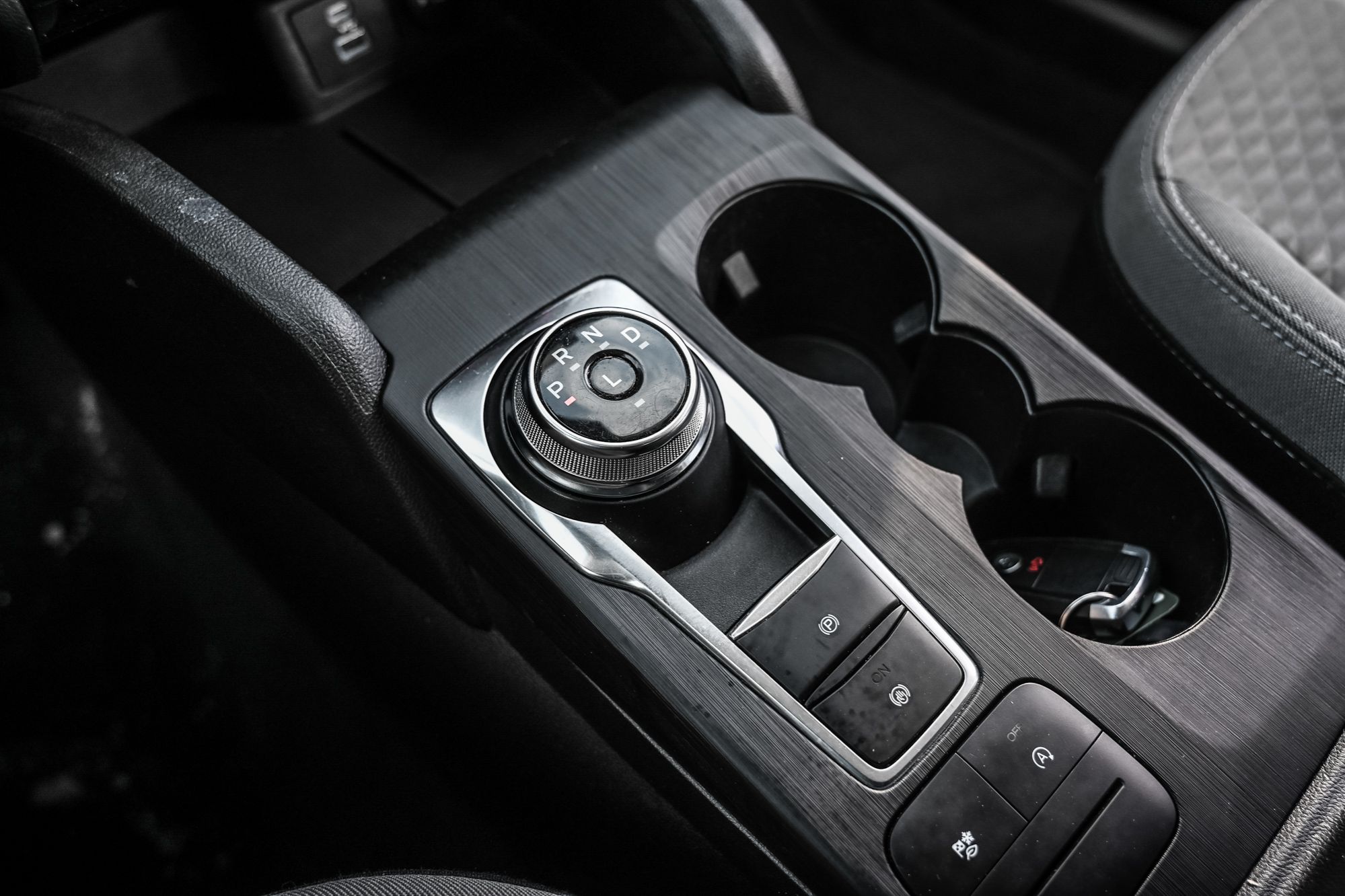 Ford Escape  2022 à Saint-Léonard, Québec