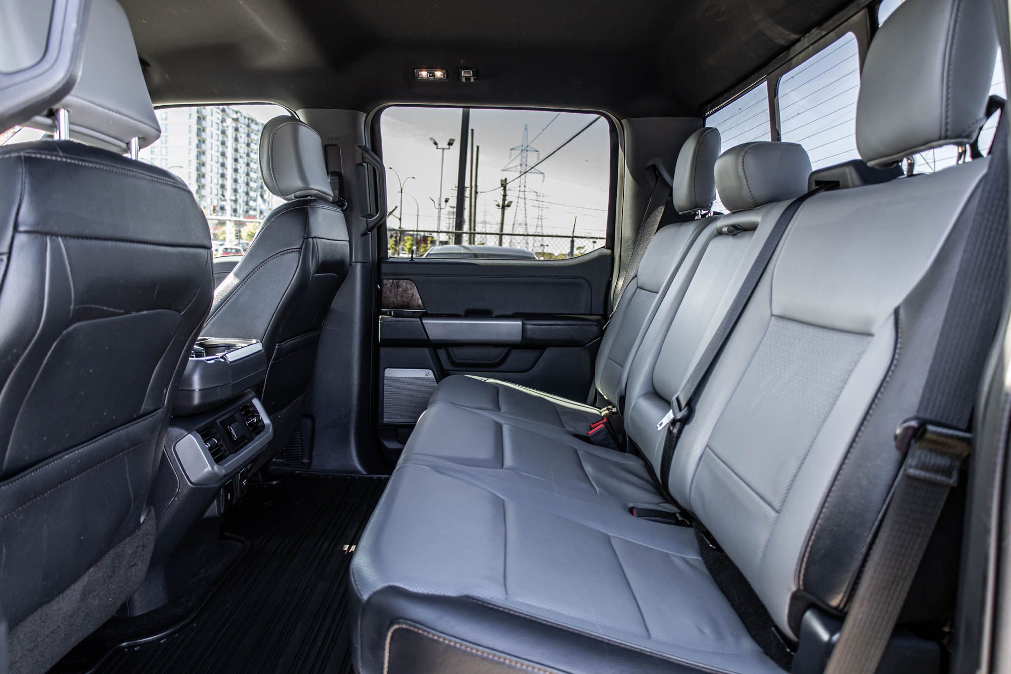 Ford F-150 Lightning  2023