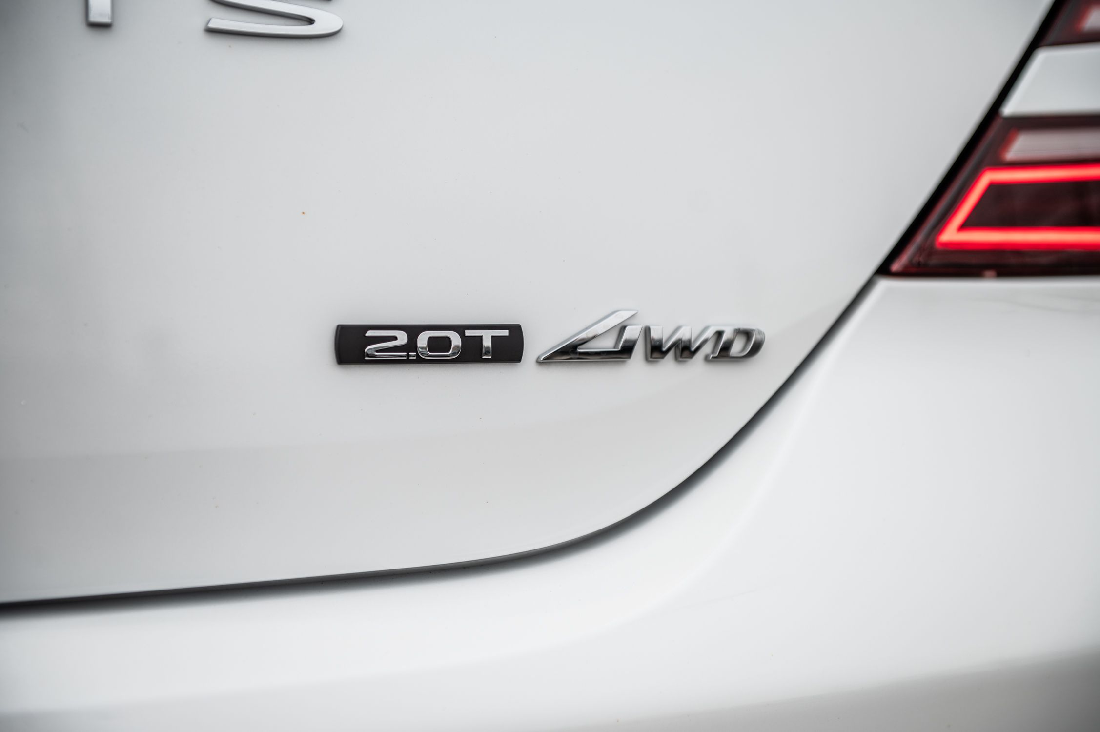 2023 GENESIS G70