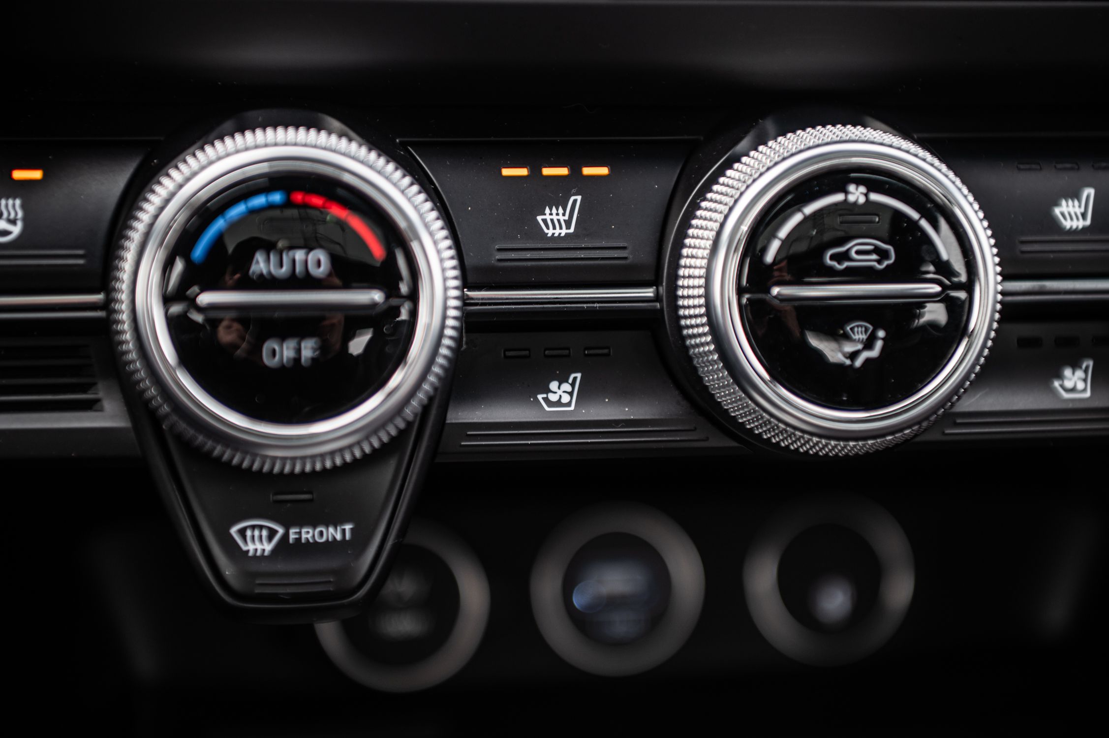 2023 GENESIS G70