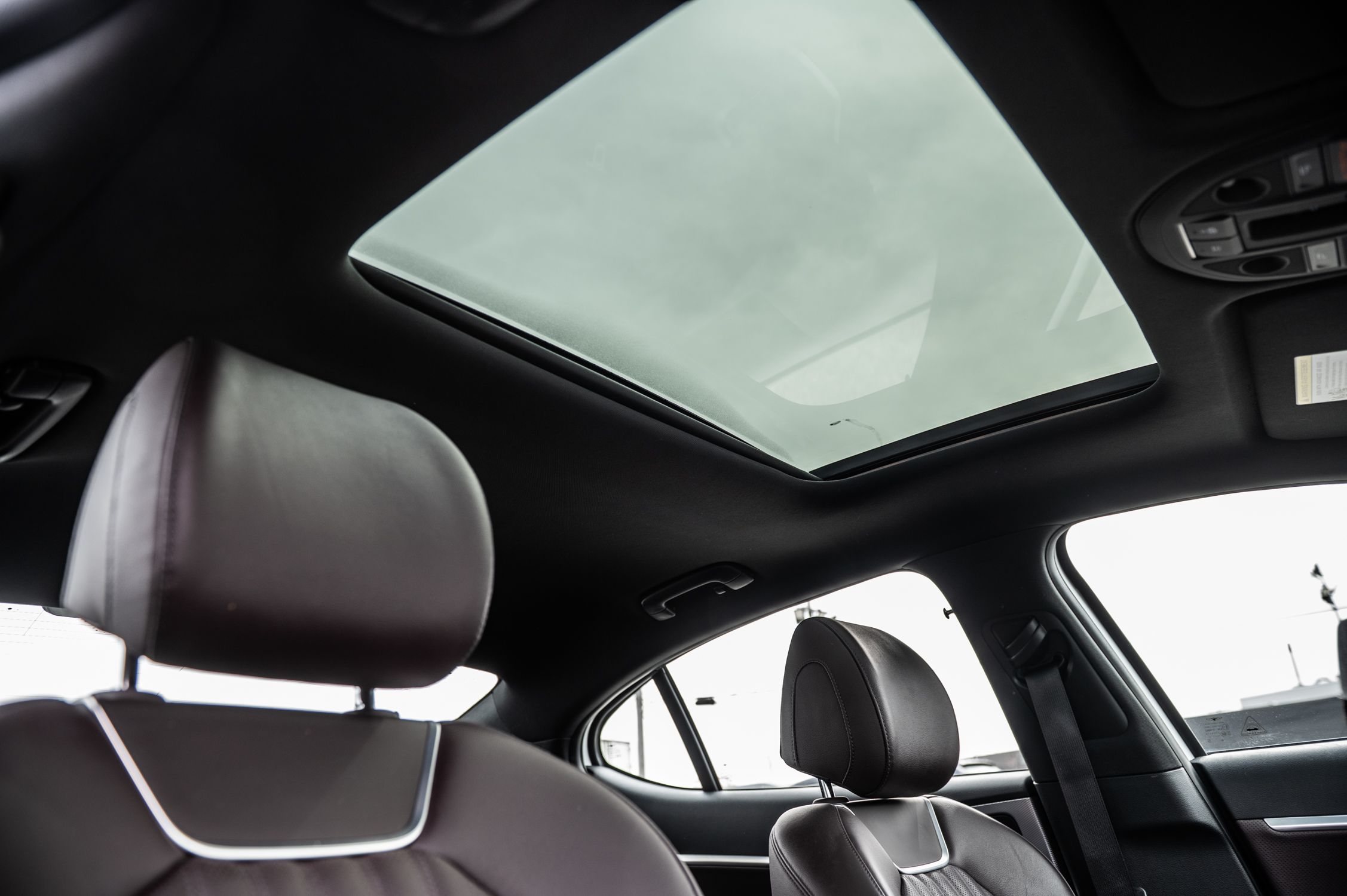2023 GENESIS G70