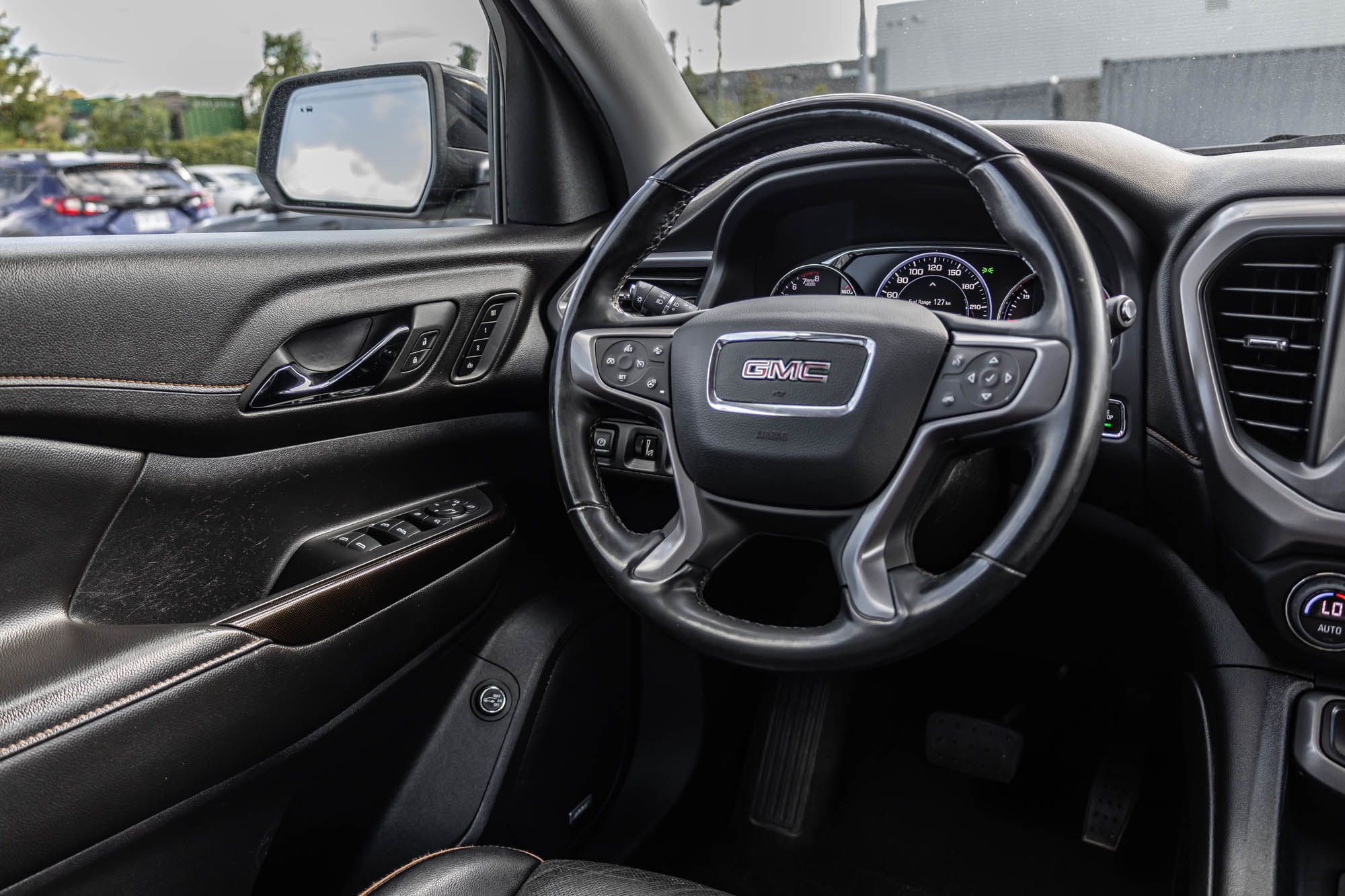 2023 GMC Acadia