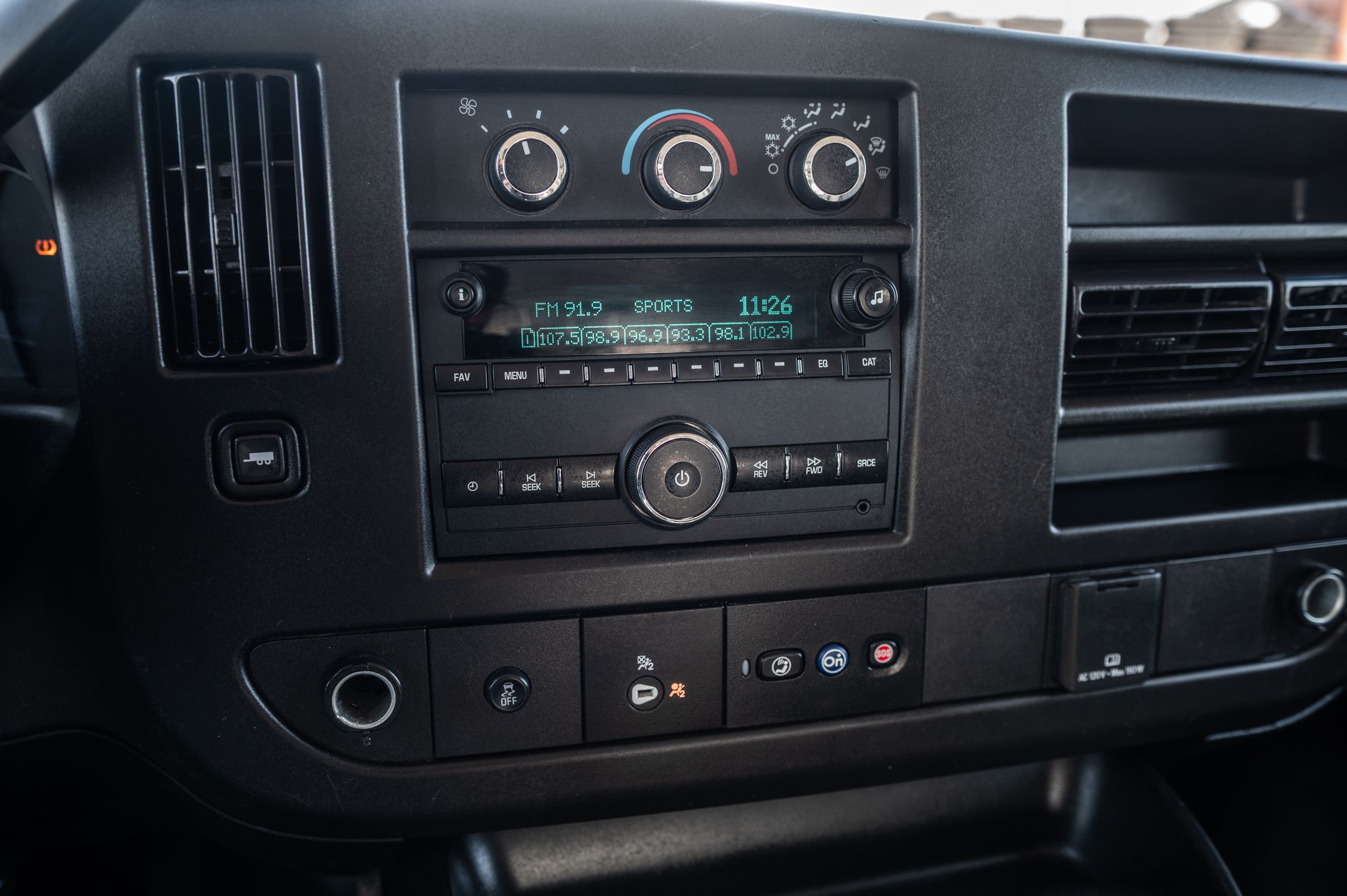 GMC Savana Cargo Van  2021