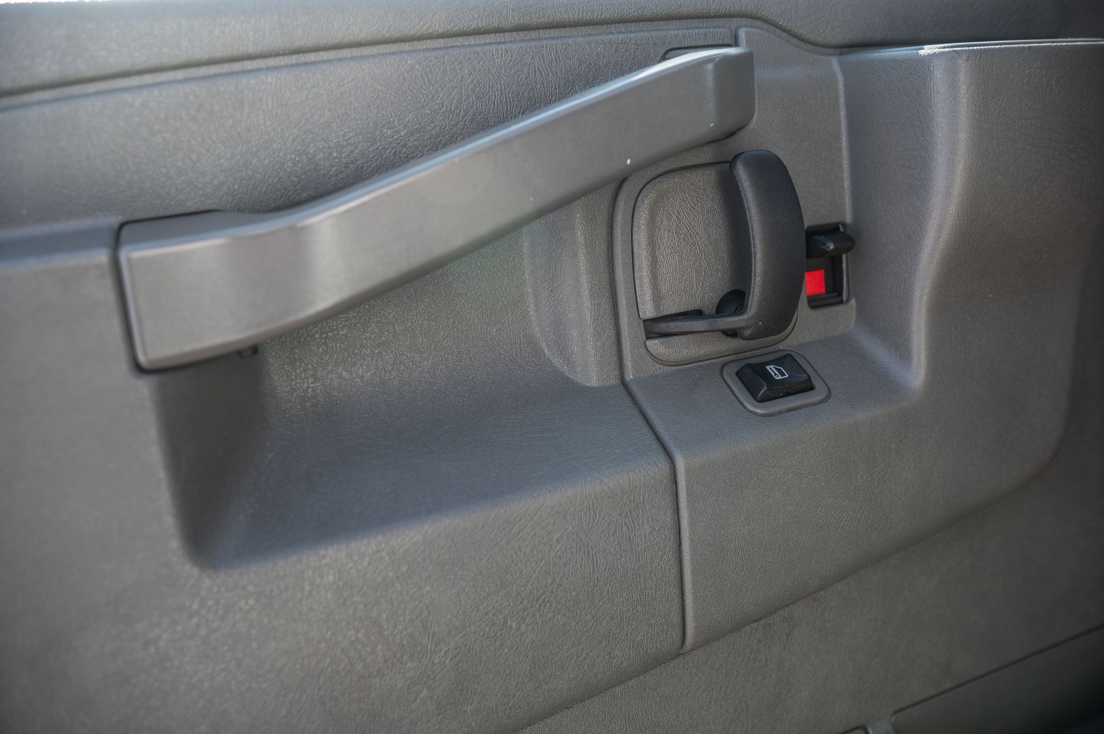 GMC Savana Cargo Van  2021