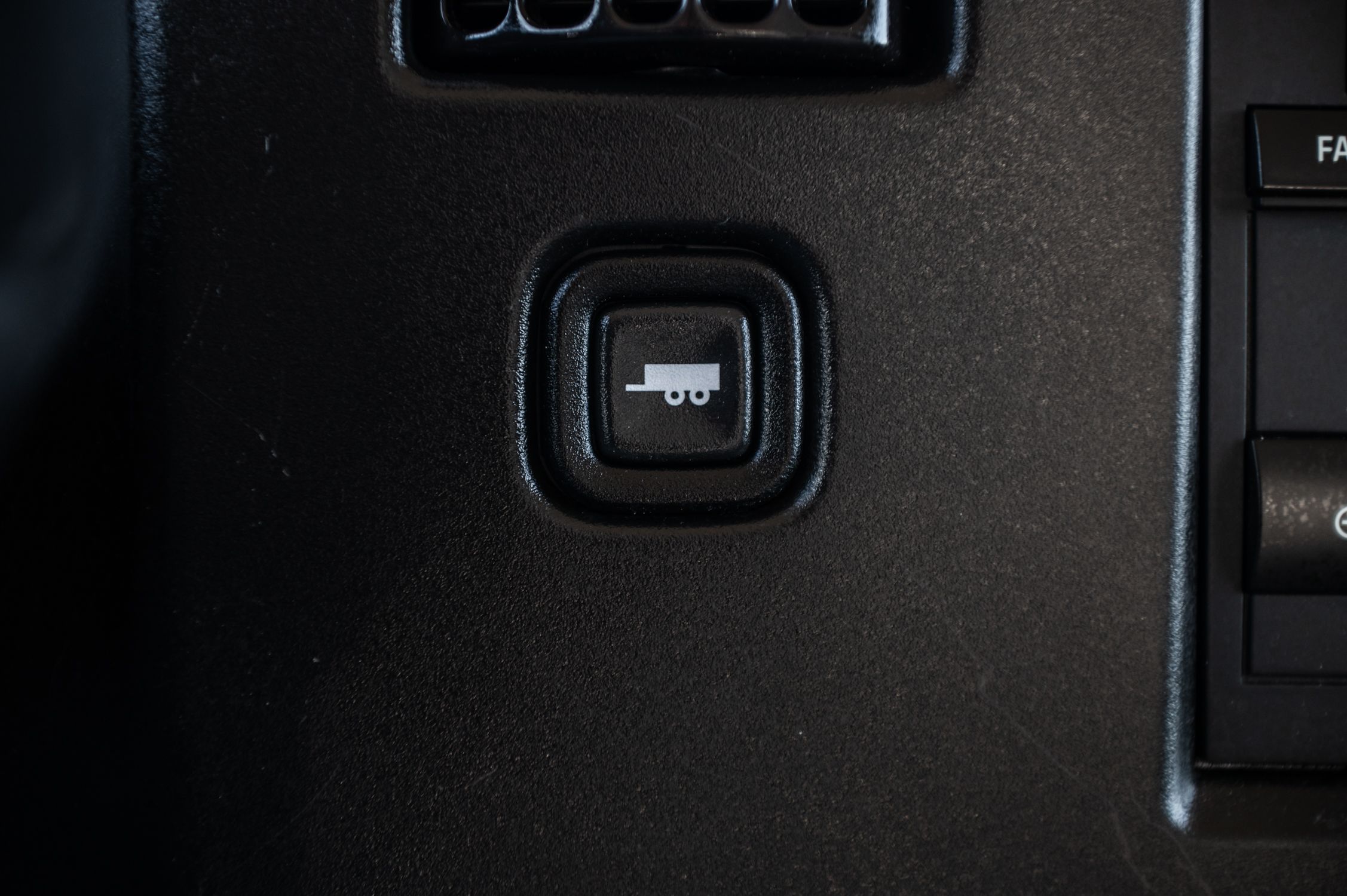 GMC Savana Cargo Van  2021