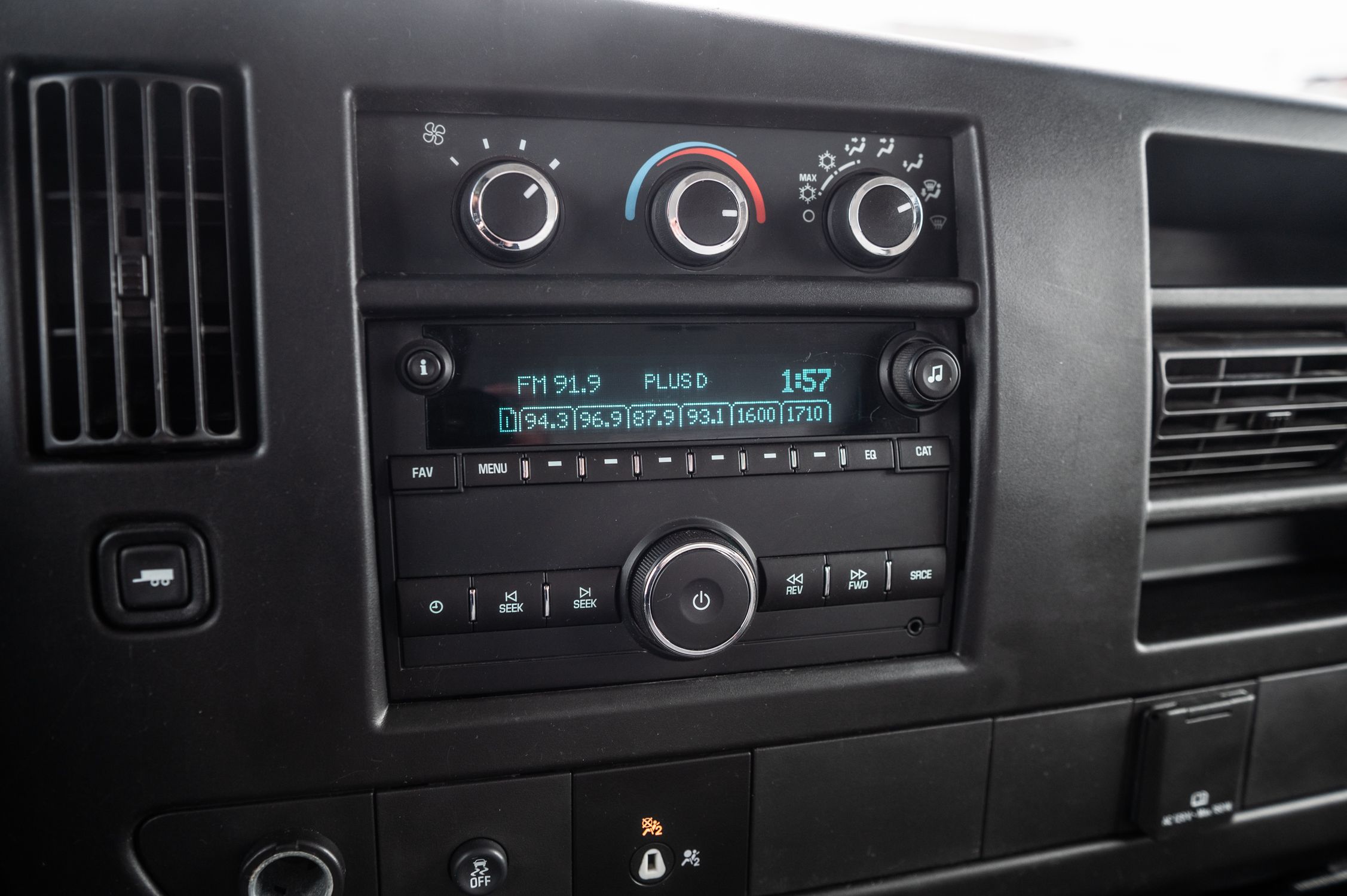 GMC Savana Commercial Cutaway  2019 à Saint-Léonard, Québec