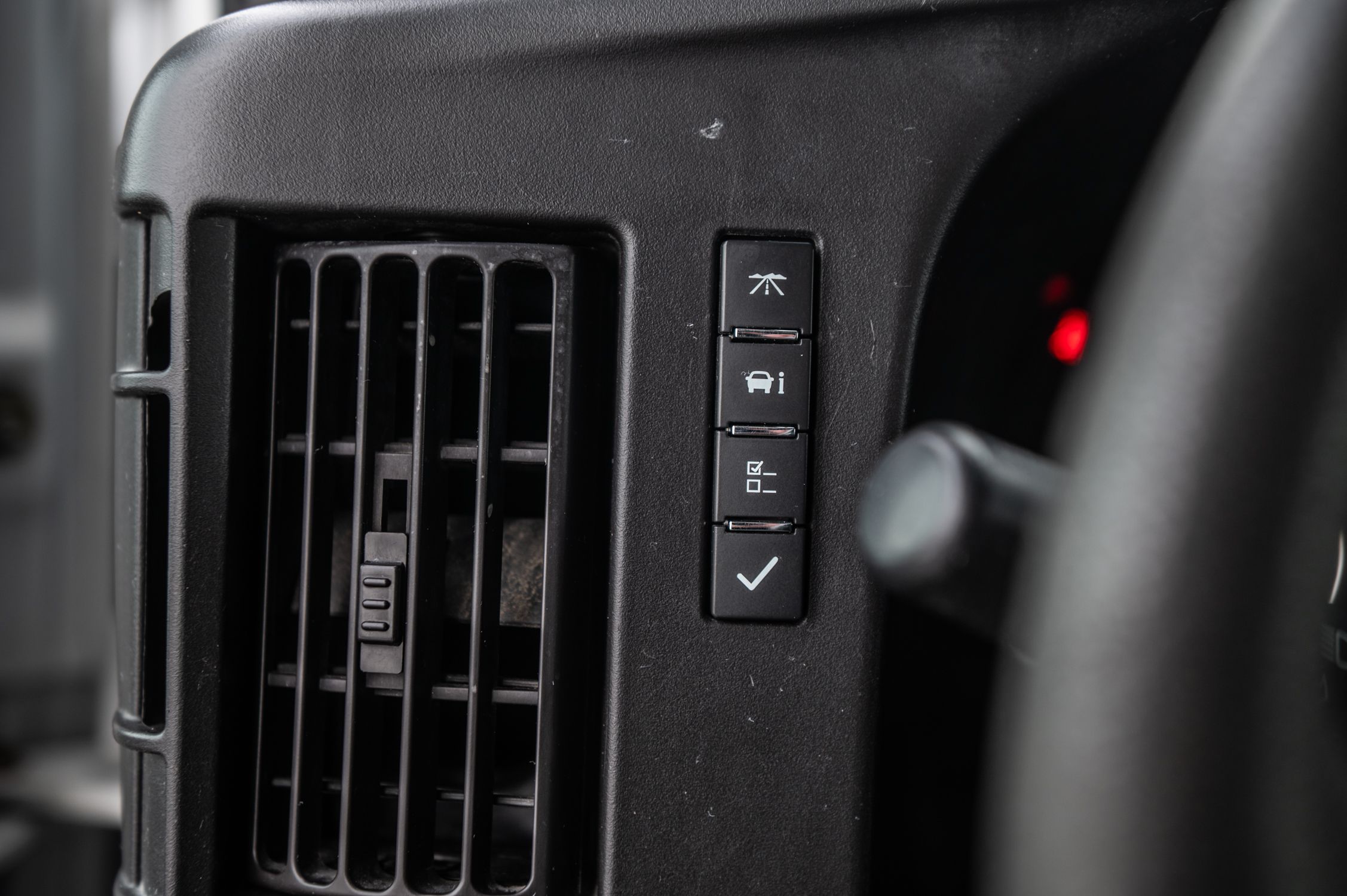 GMC Savana Commercial Cutaway  2019 à Saint-Léonard, Québec