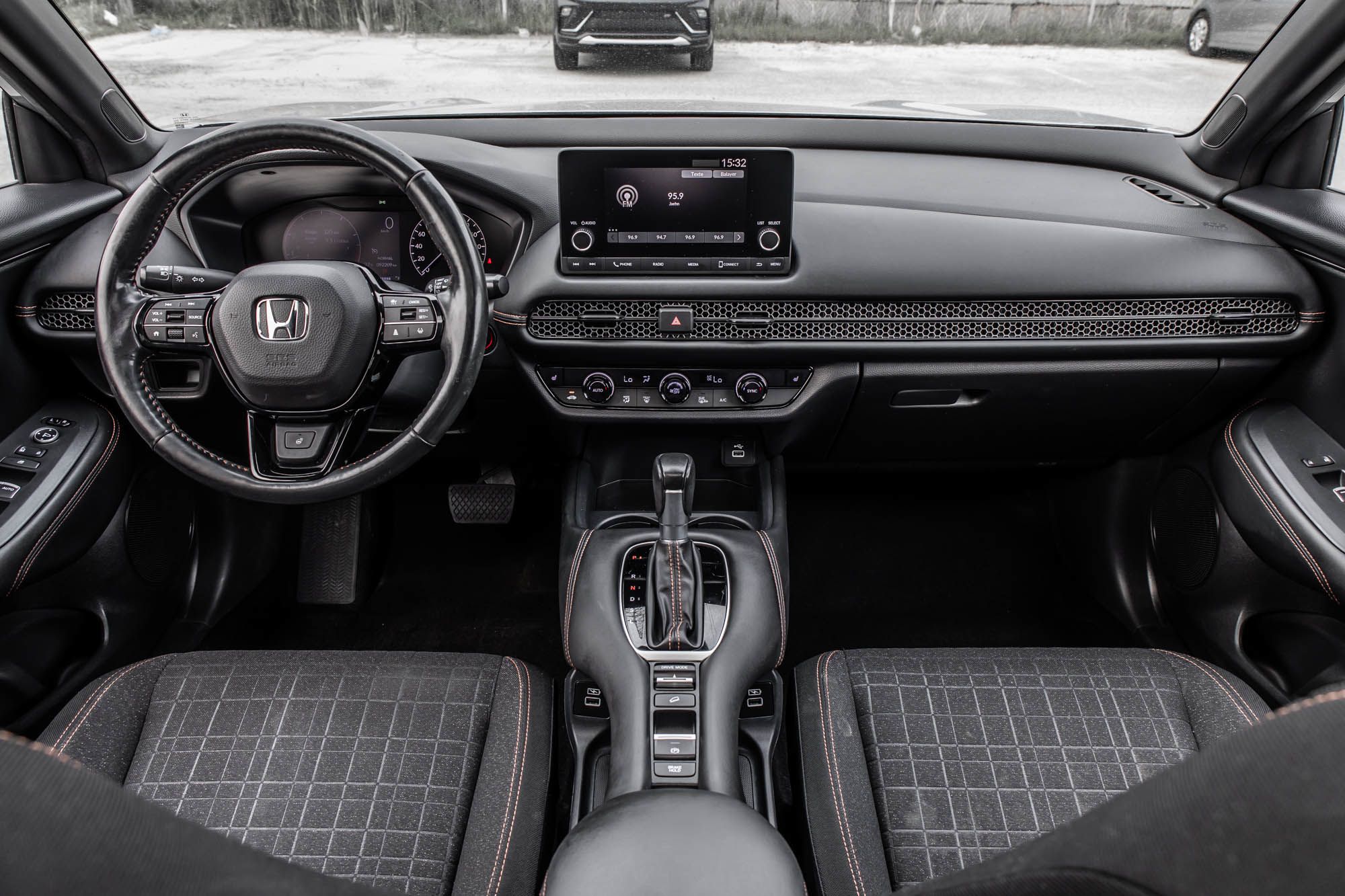 Honda HR-V  2023 à Saint-Léonard, Québec