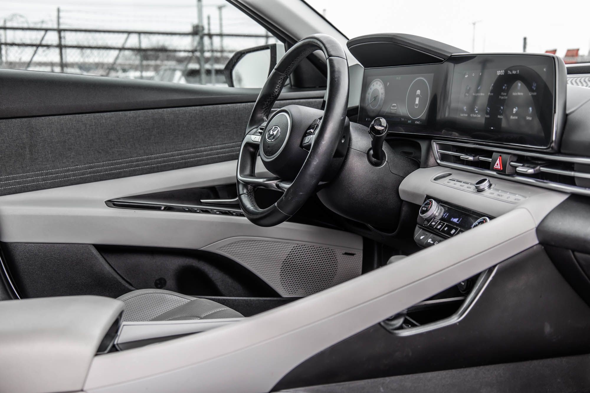 Hyundai Elantra  2023