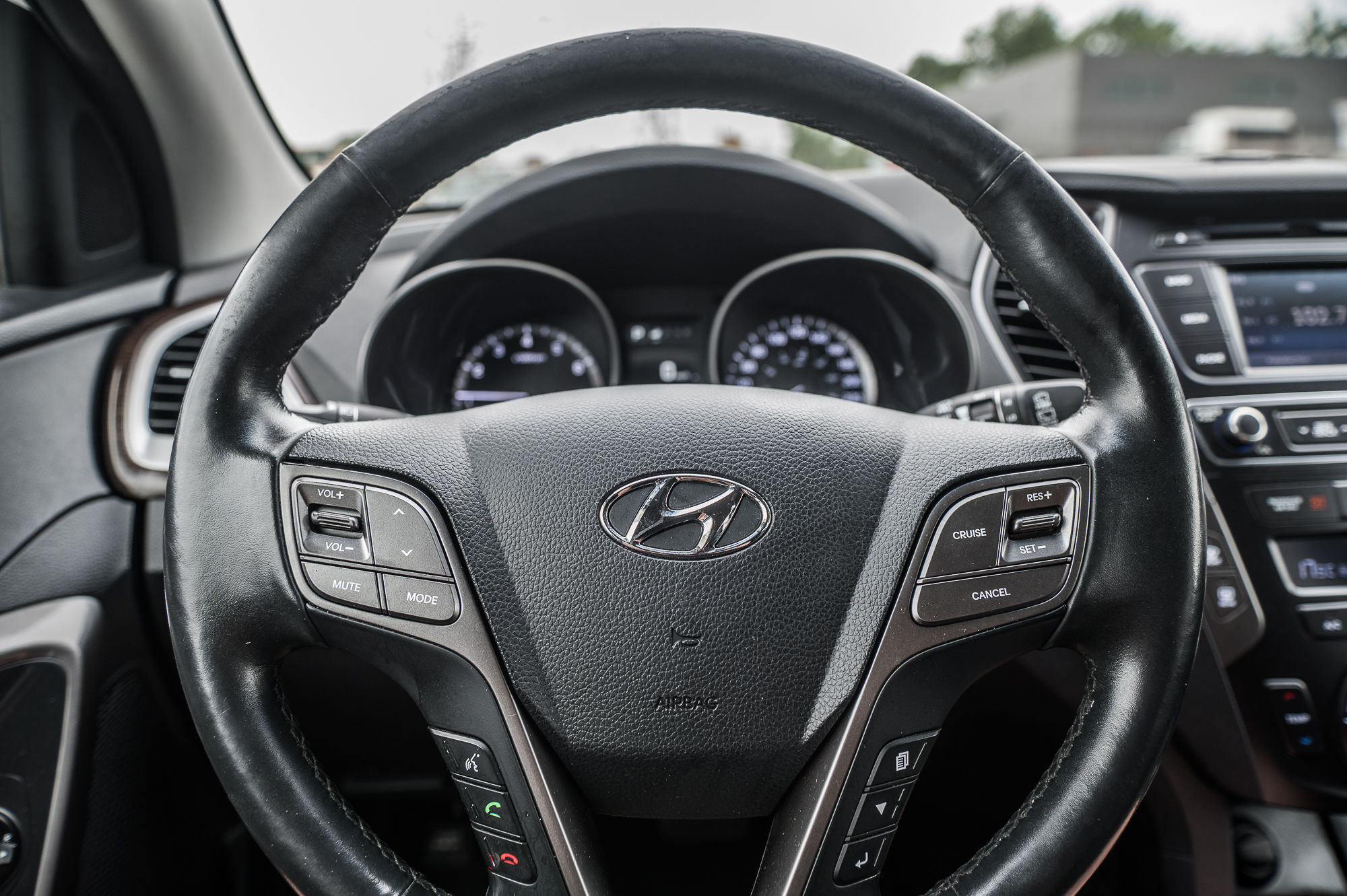 Hyundai Santa Fe XL  2017 à Saint-Léonard, Québec