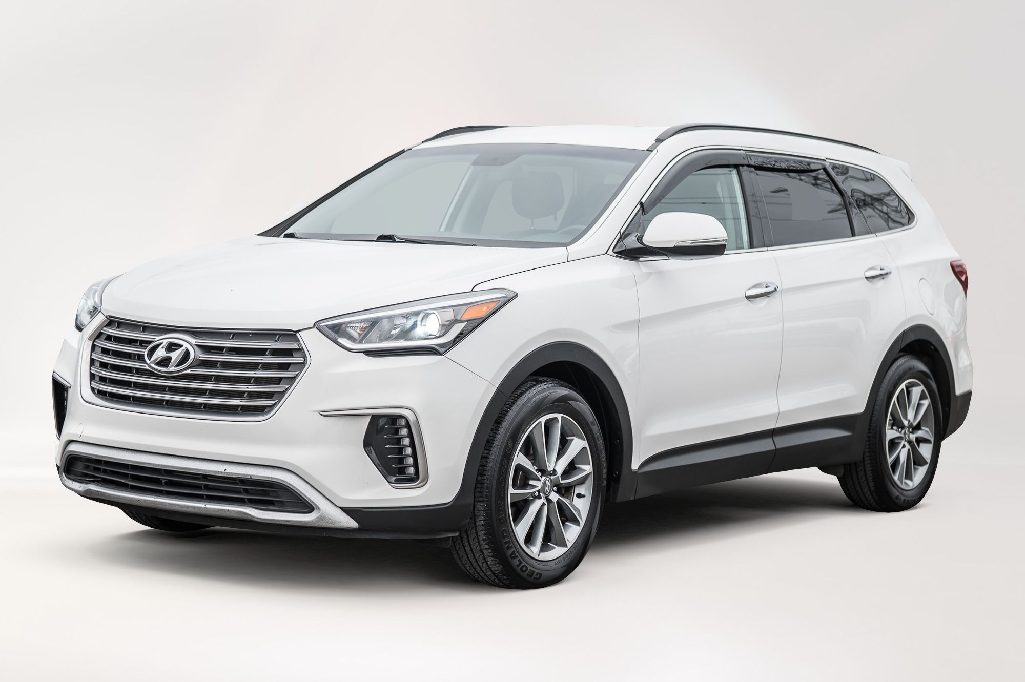 Hyundai Santa Fe XL  2017 à Saint-Léonard, Québec