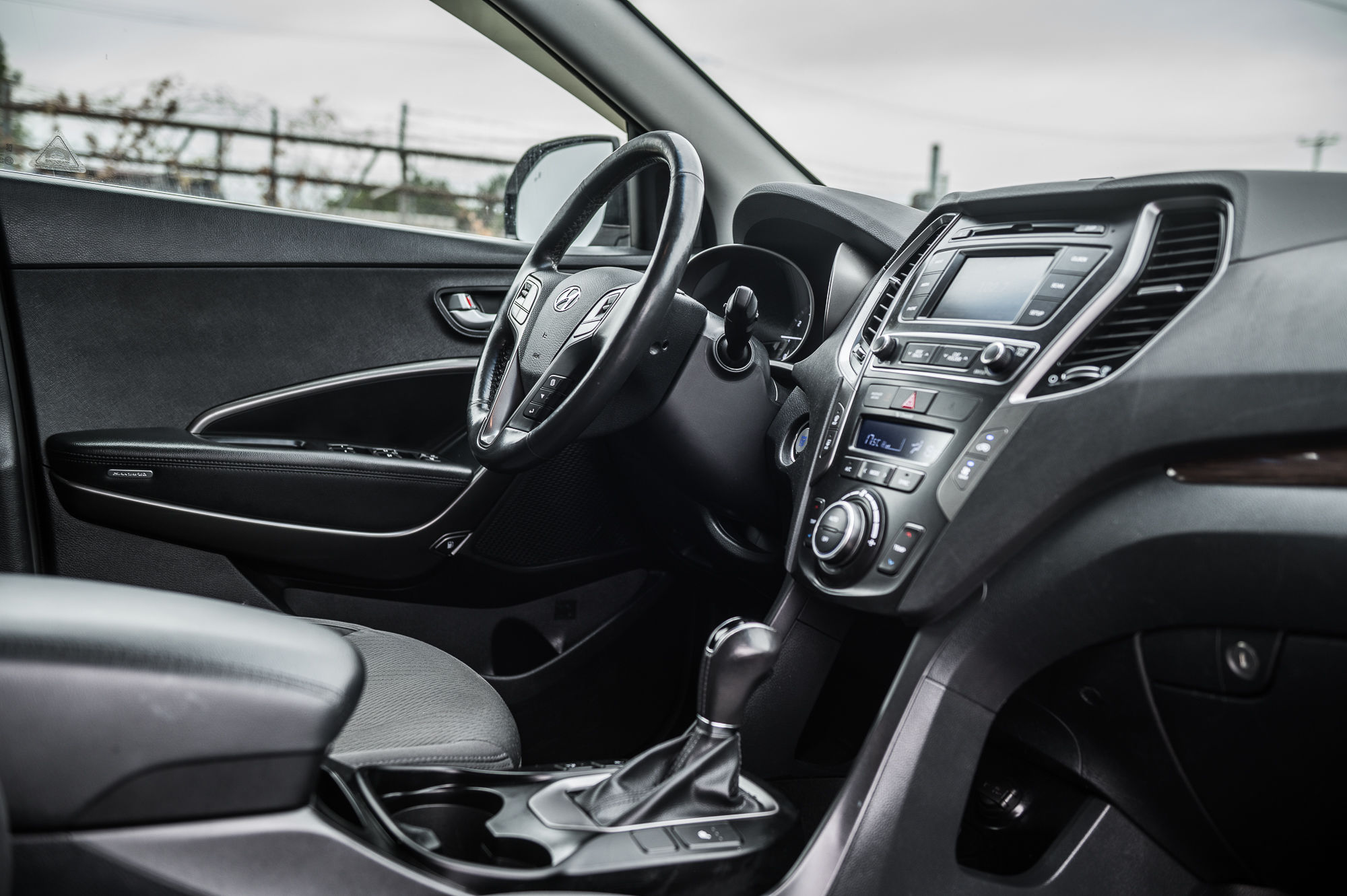 Hyundai Santa Fe XL  2017 à Saint-Léonard, Québec