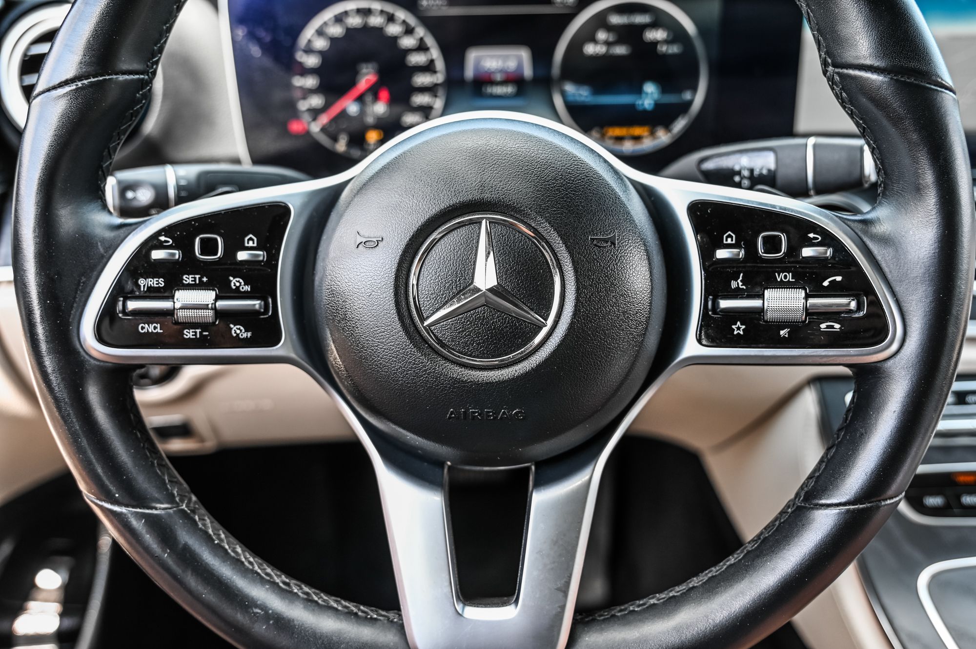 Mercedes-Benz E-Class  2019 à Saint-Léonard, Québec