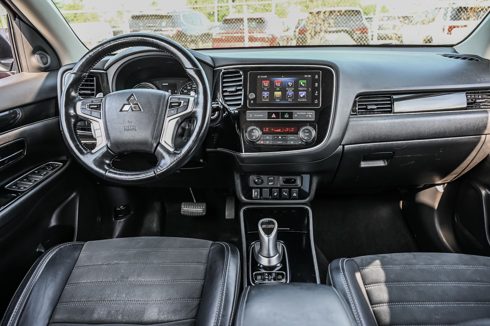 Mitsubishi OUTLANDER PHEV  2019 à Saint-Léonard, Québec