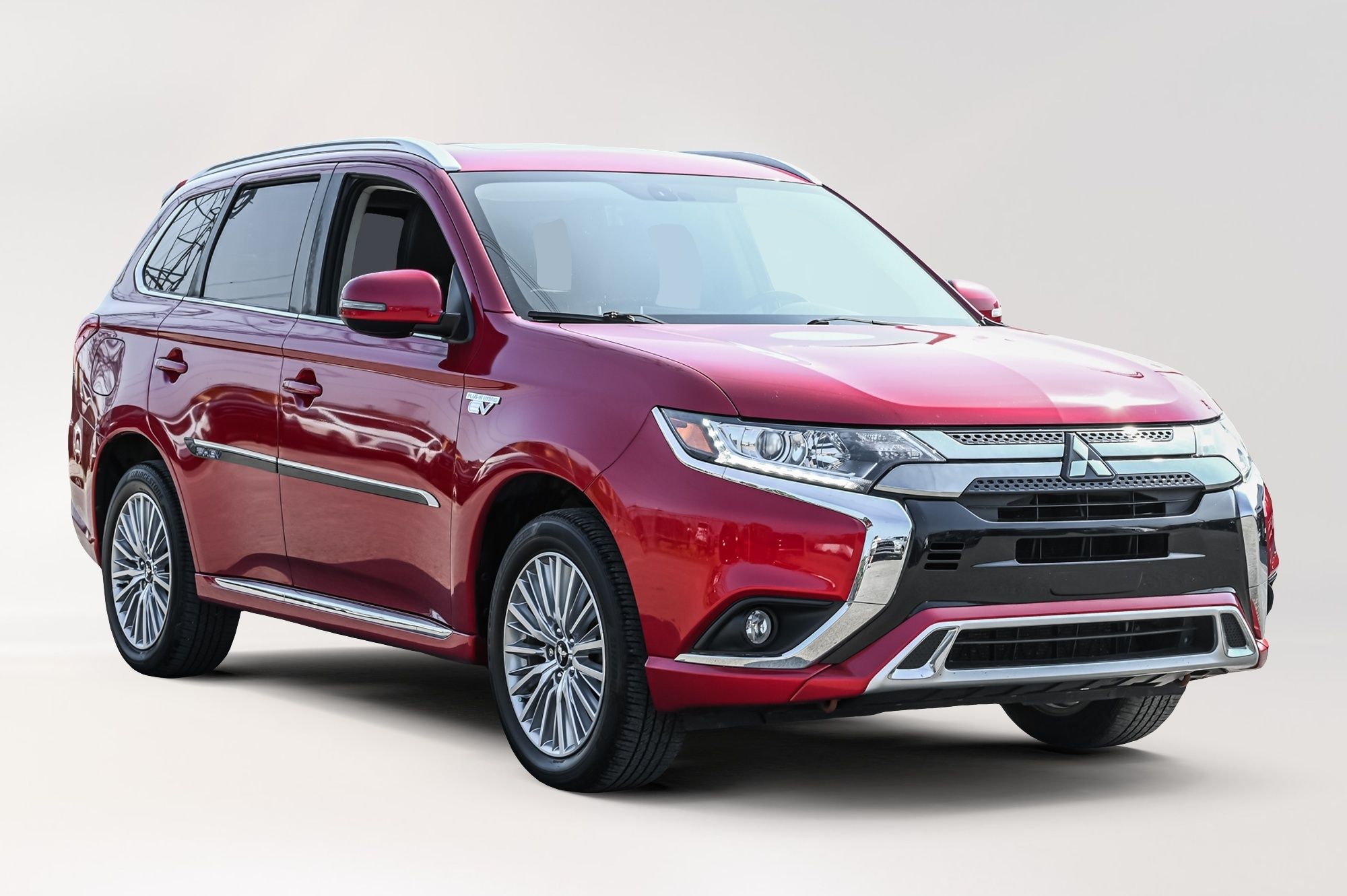 Mitsubishi OUTLANDER PHEV  2019 à Saint-Léonard, Québec