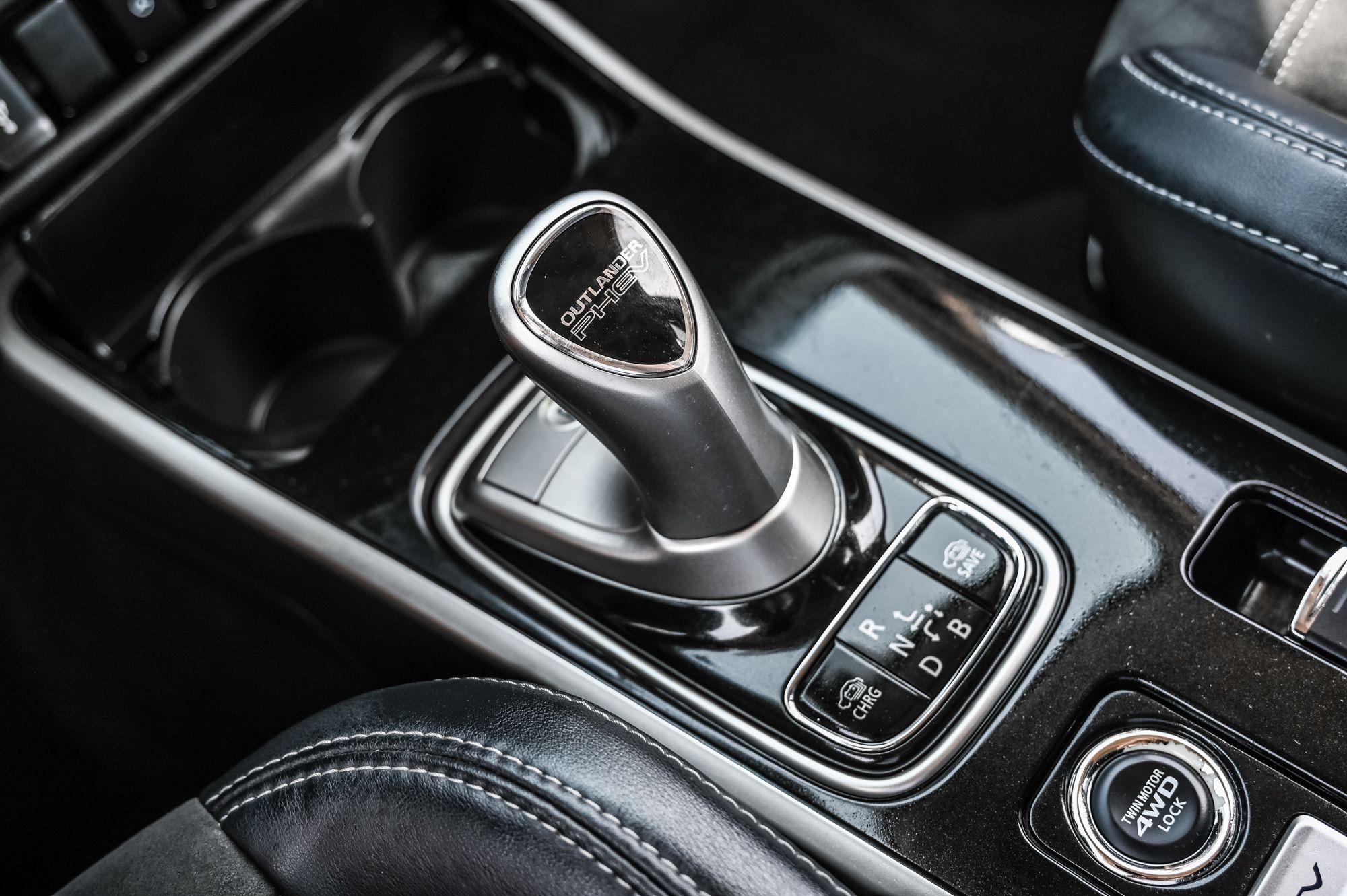 Mitsubishi OUTLANDER PHEV  2019 à Saint-Léonard, Québec