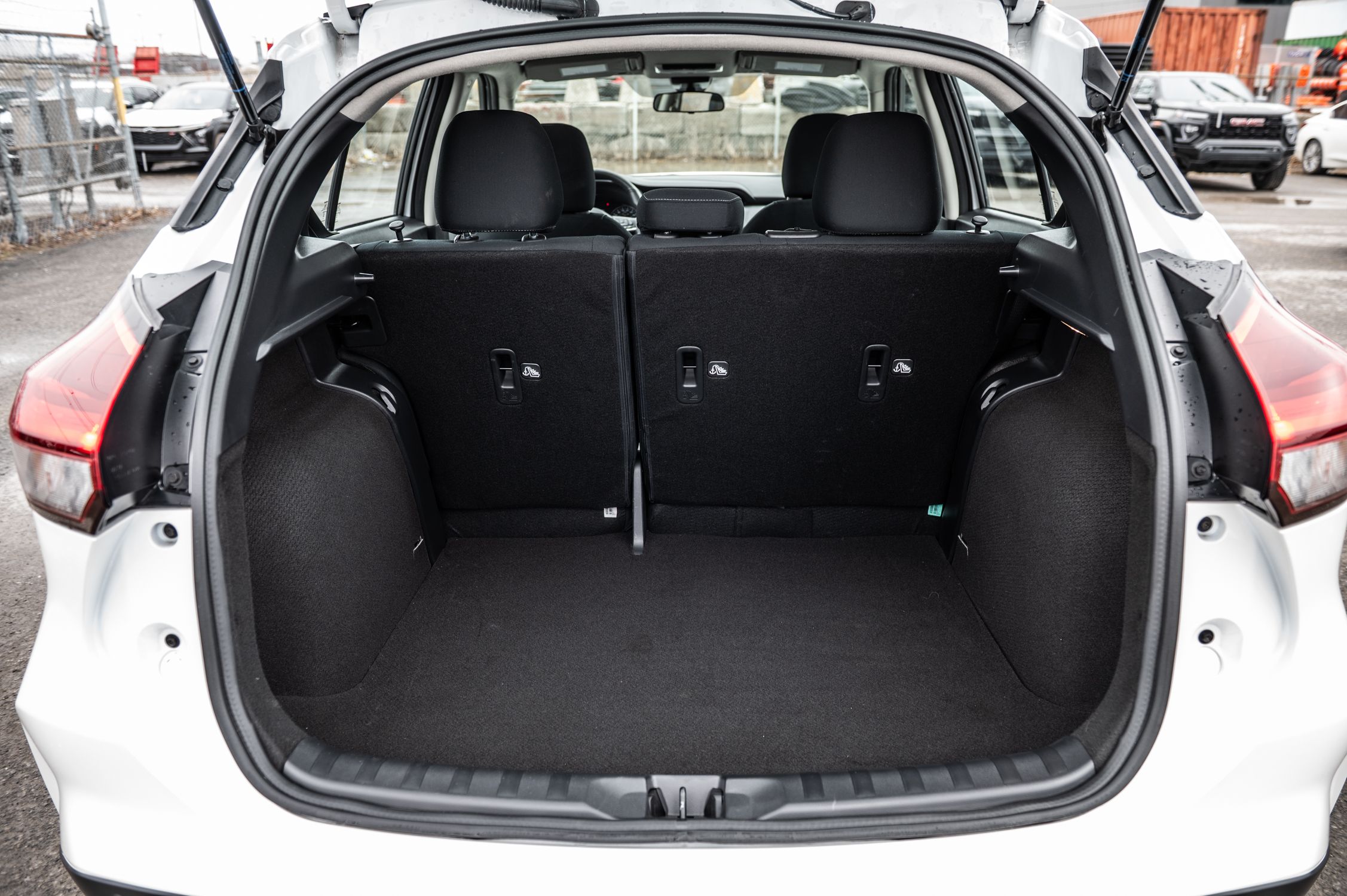 2024 Nissan Kicks