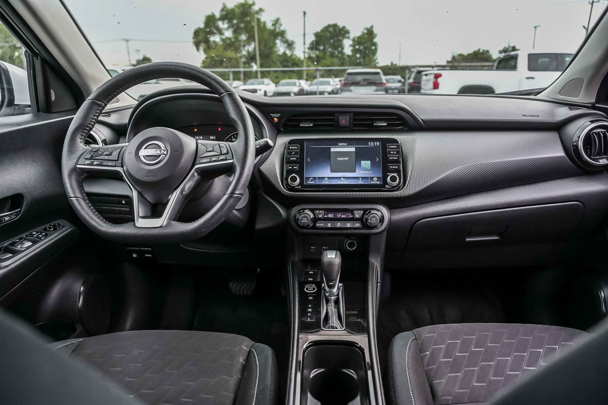 2024 Nissan Kicks