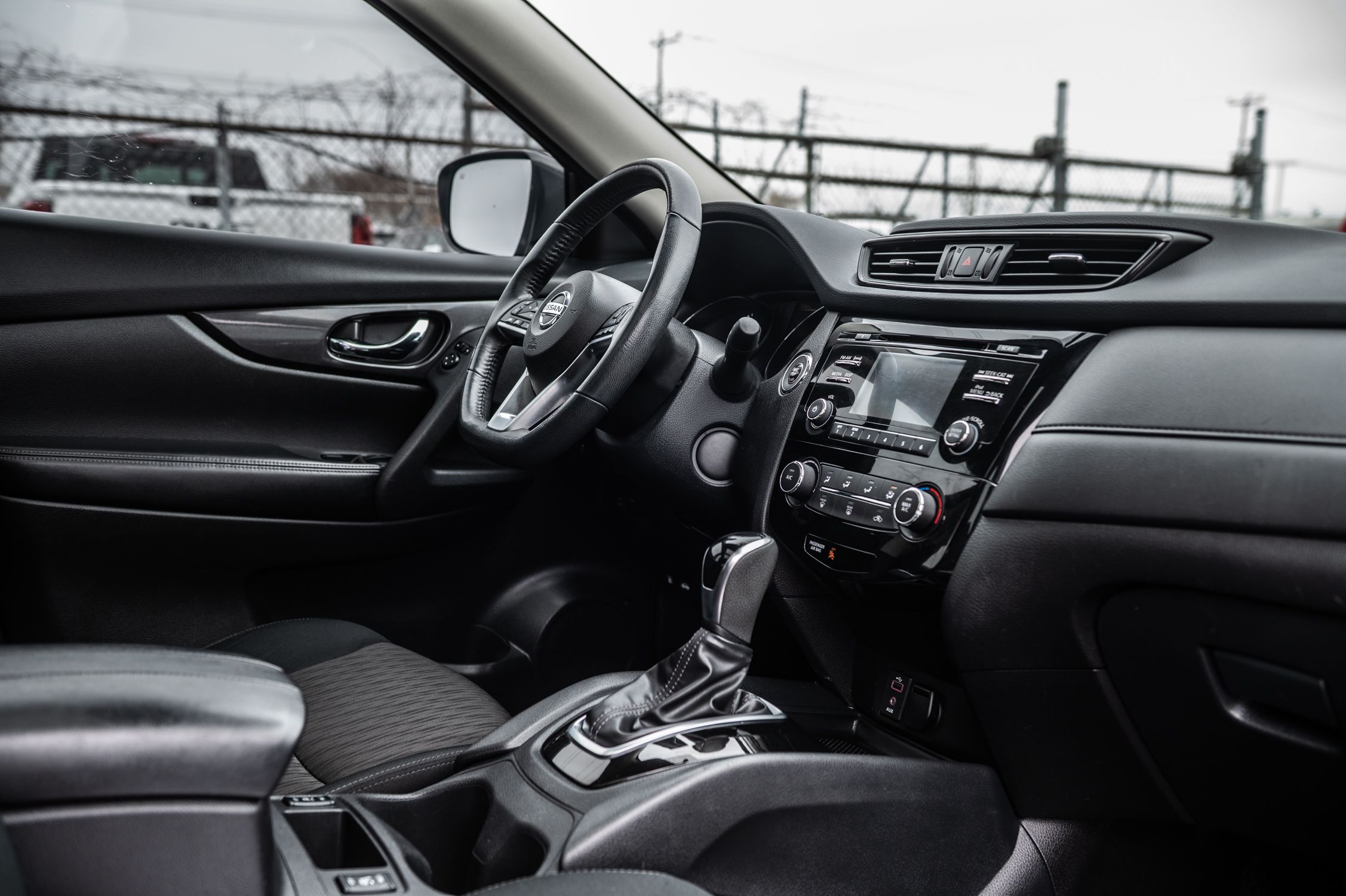 Nissan Rogue  2017