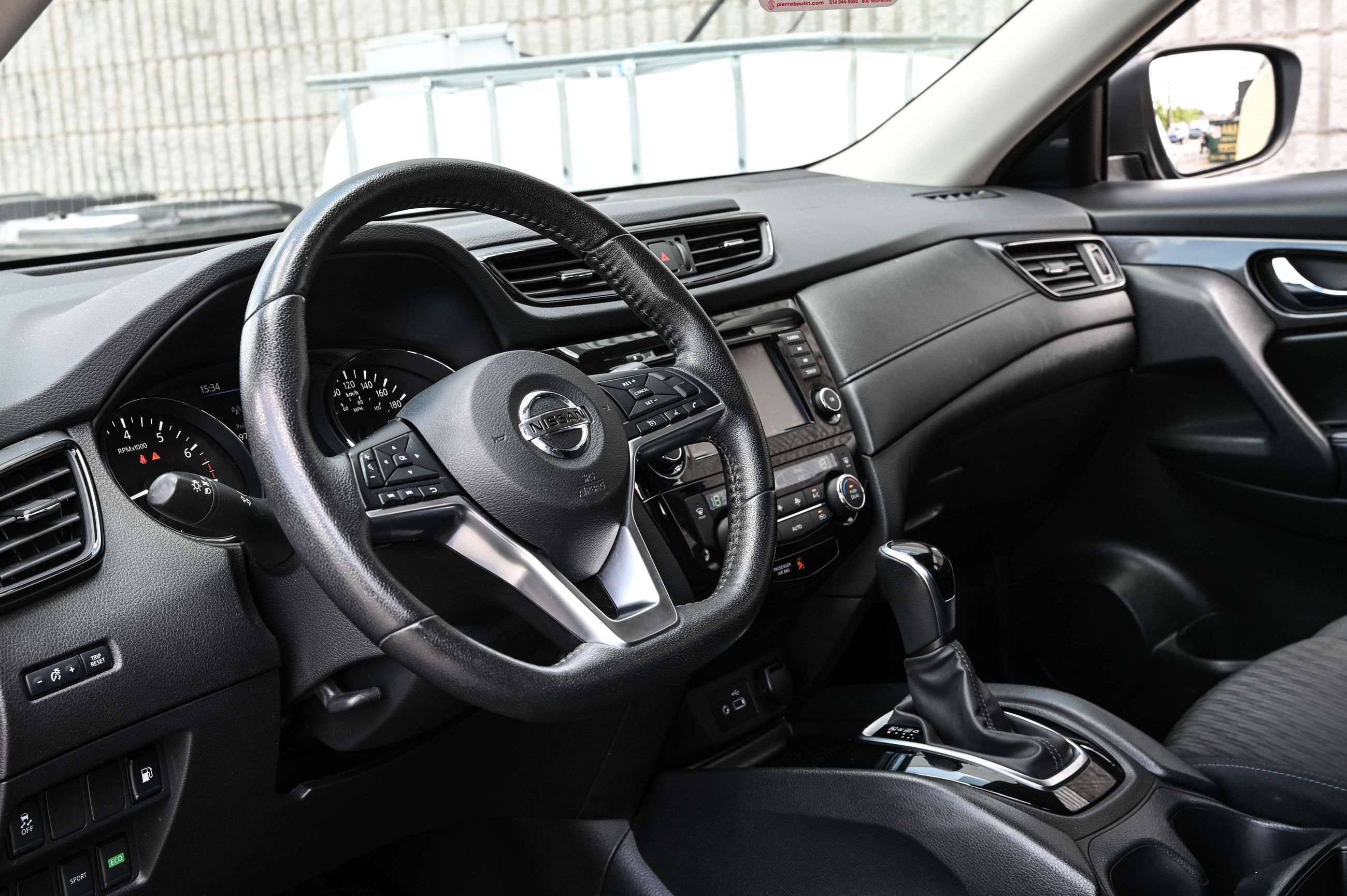 Nissan Rogue  2020 à Saint-Léonard, Québec