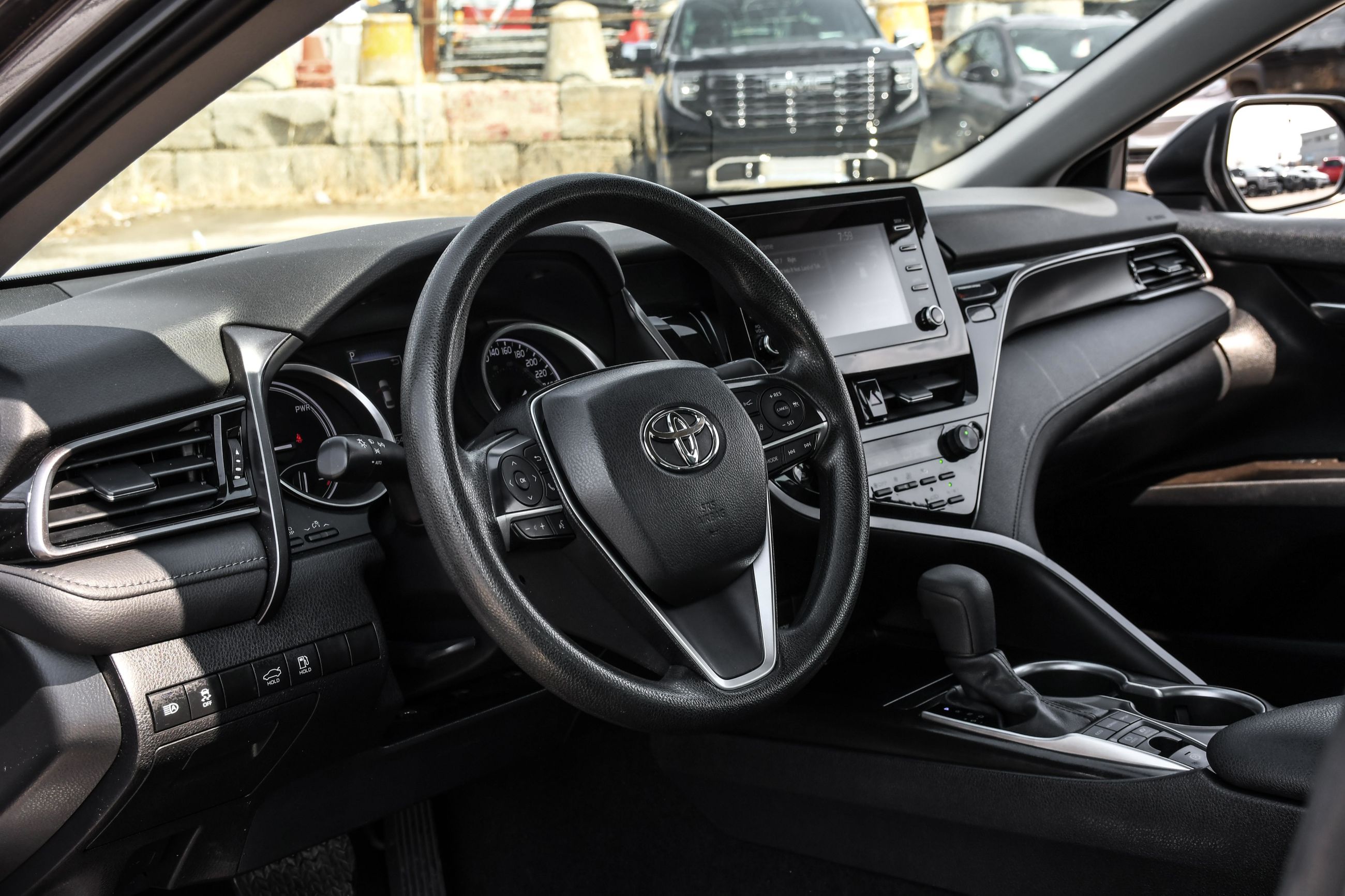 Toyota Camry  2022 à Saint-Léonard, Québec