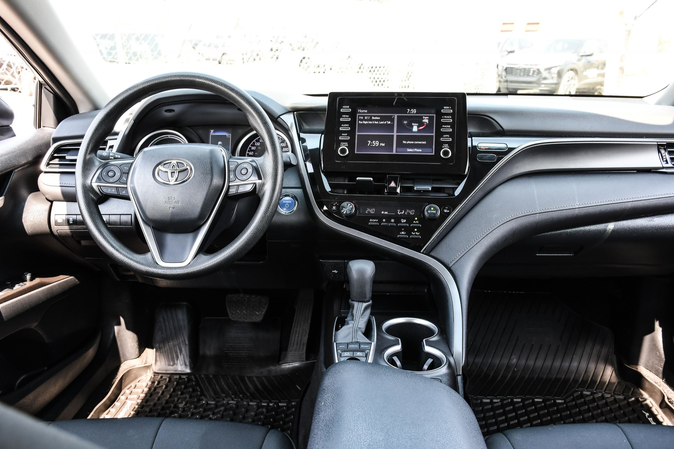 Toyota Camry  2022 à Saint-Léonard, Québec