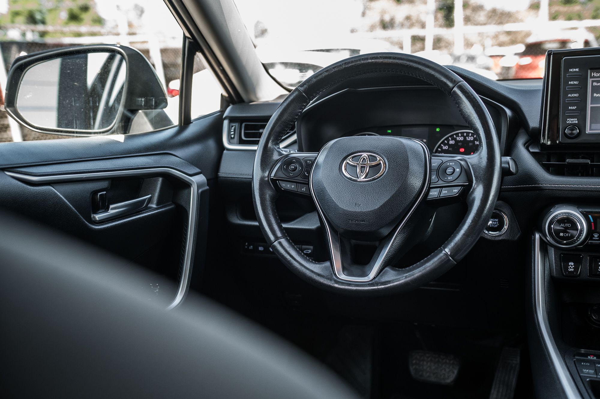 Toyota RAV4  2019 à Saint-Léonard, Québec