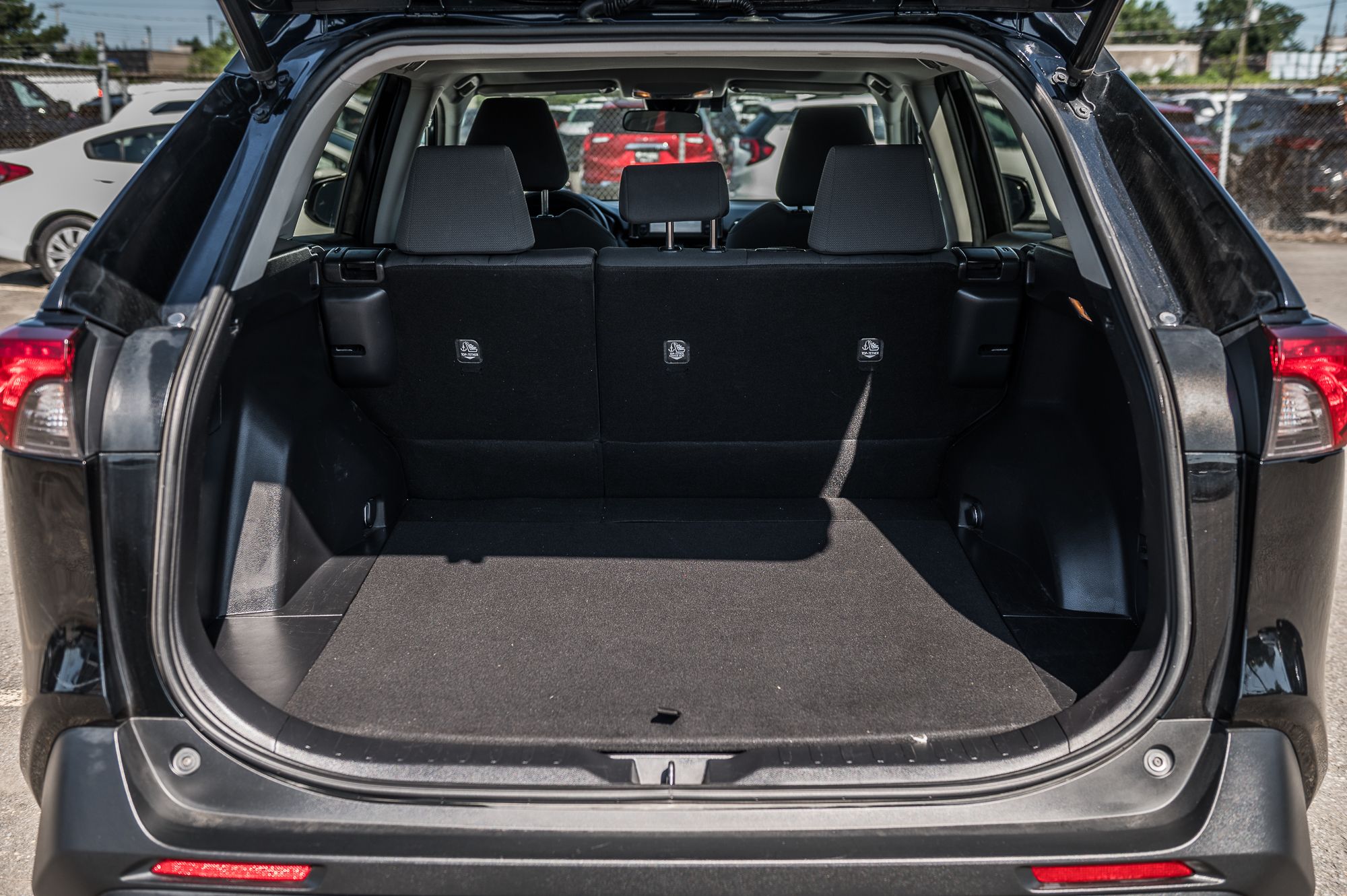 Toyota RAV4  2019 à Saint-Léonard, Québec