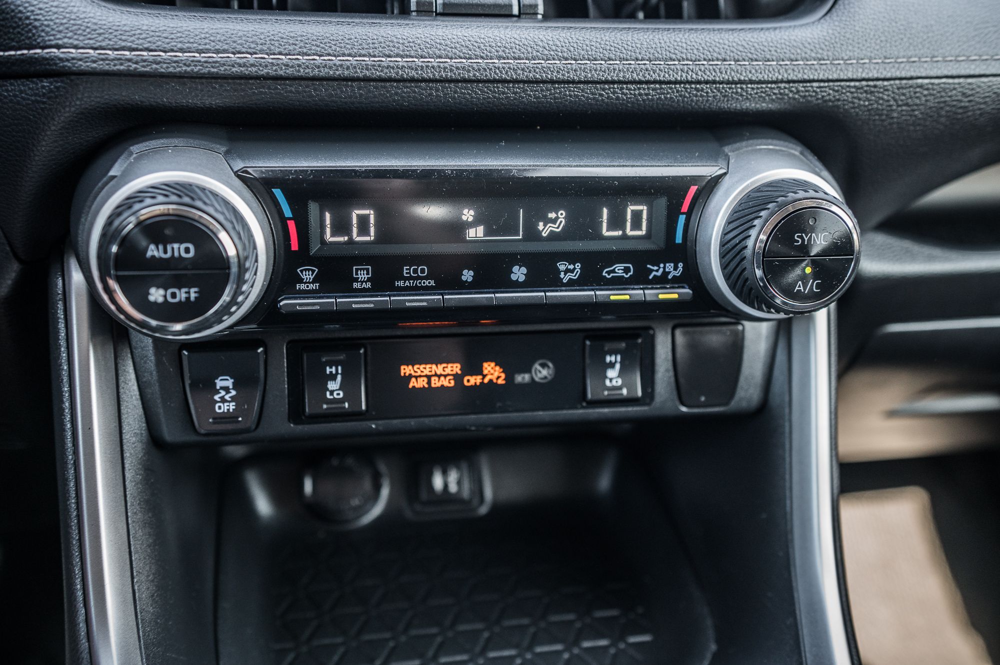 Toyota RAV4  2019 à Saint-Léonard, Québec