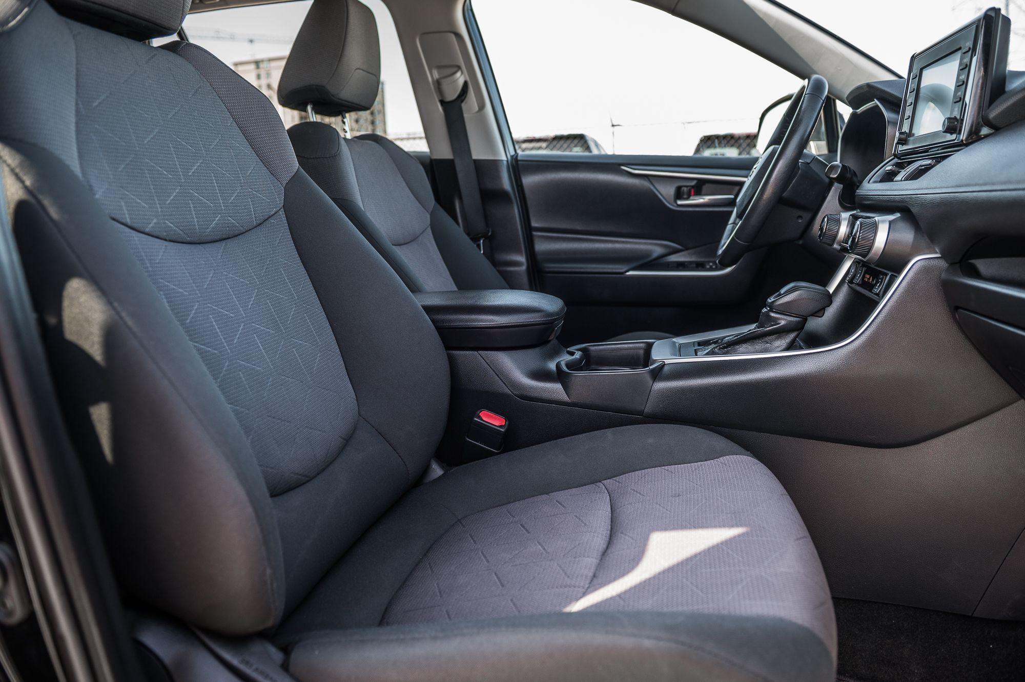 Toyota RAV4  2019 à Saint-Léonard, Québec