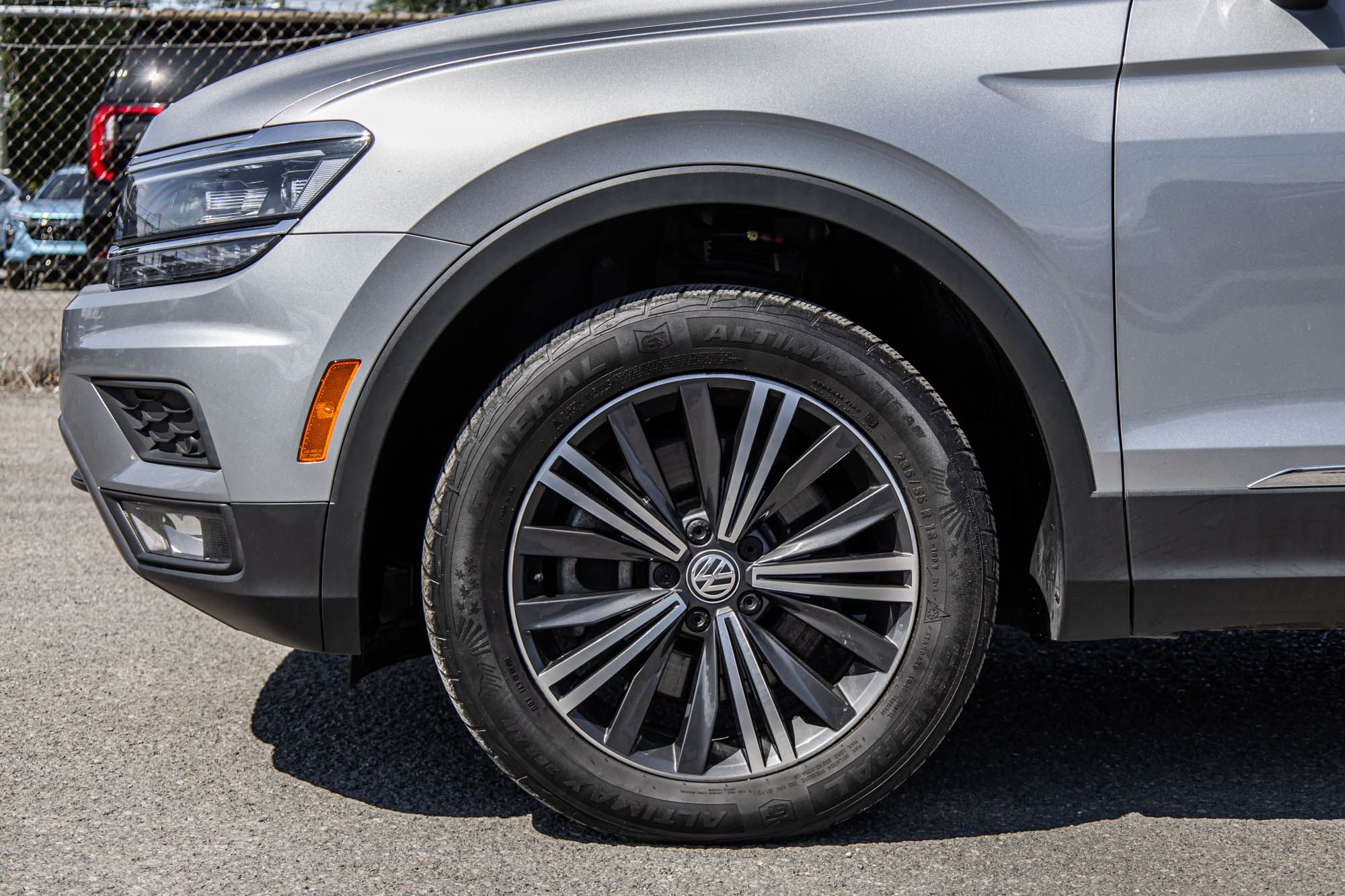 Volkswagen Tiguan  2021 à Saint-Léonard, Québec