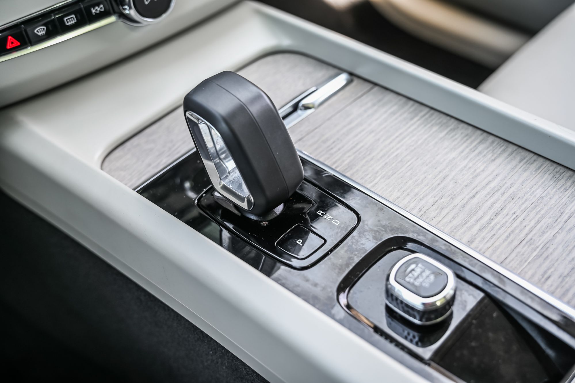 2023 Volvo XC60 in Saint-Leonard, Quebec