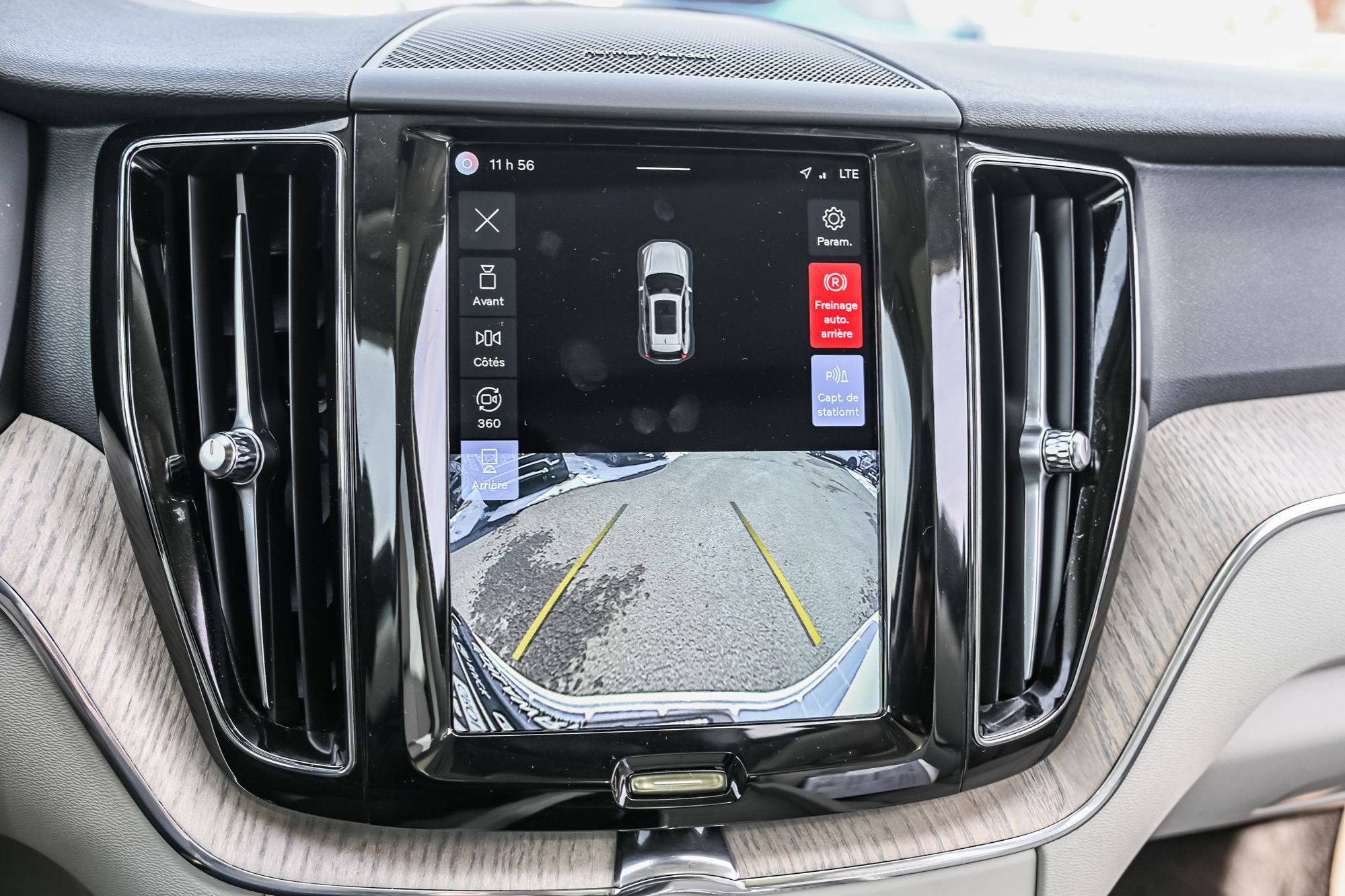 2023 Volvo XC60 in Saint-Leonard, Quebec