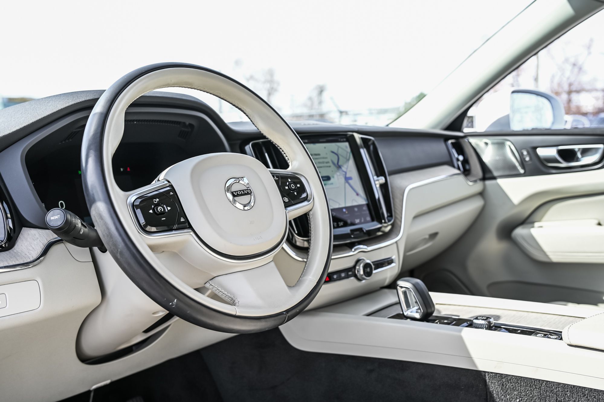 2023 Volvo XC60 in Saint-Leonard, Quebec