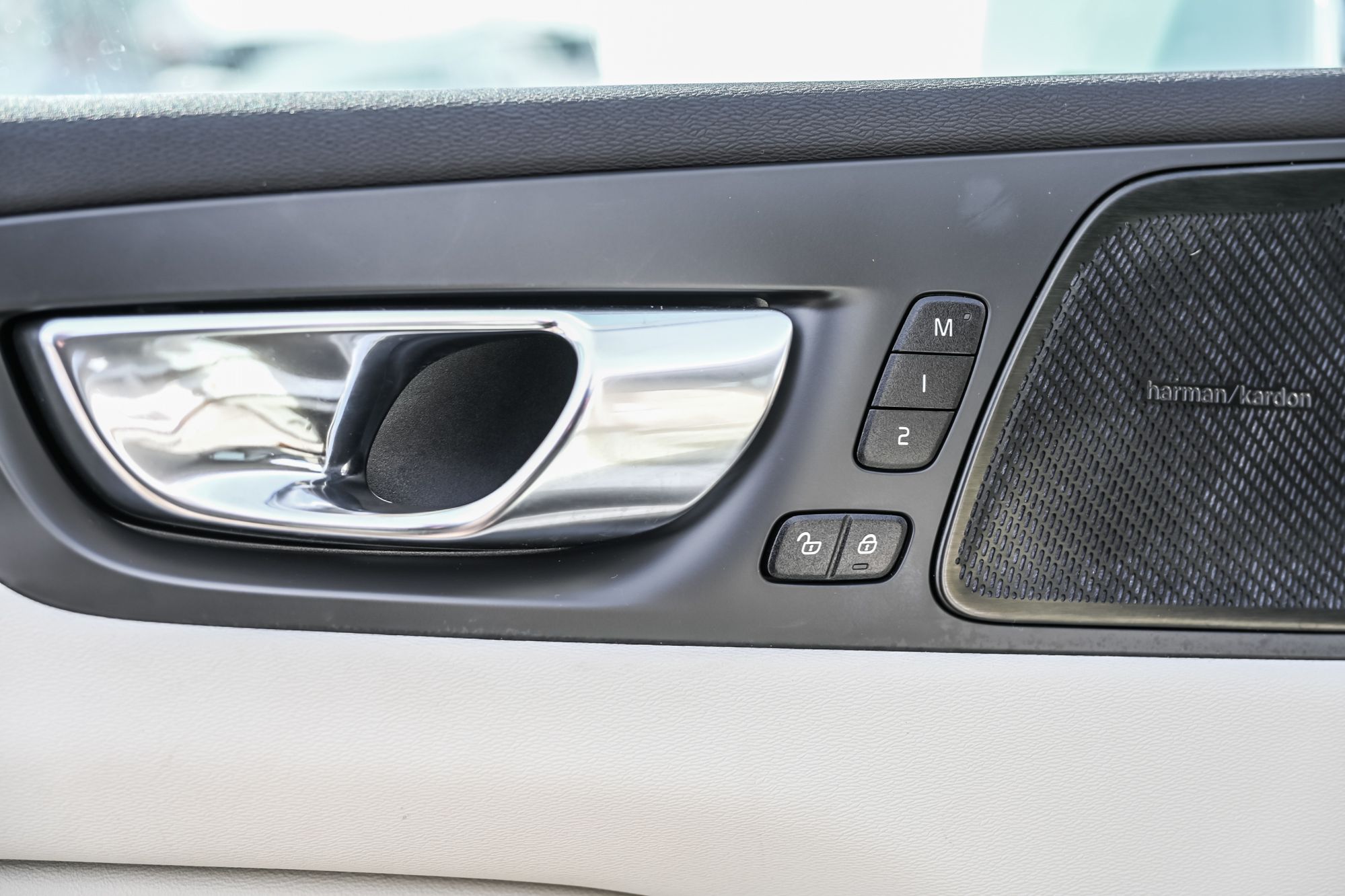 2023 Volvo XC60 in Saint-Leonard, Quebec