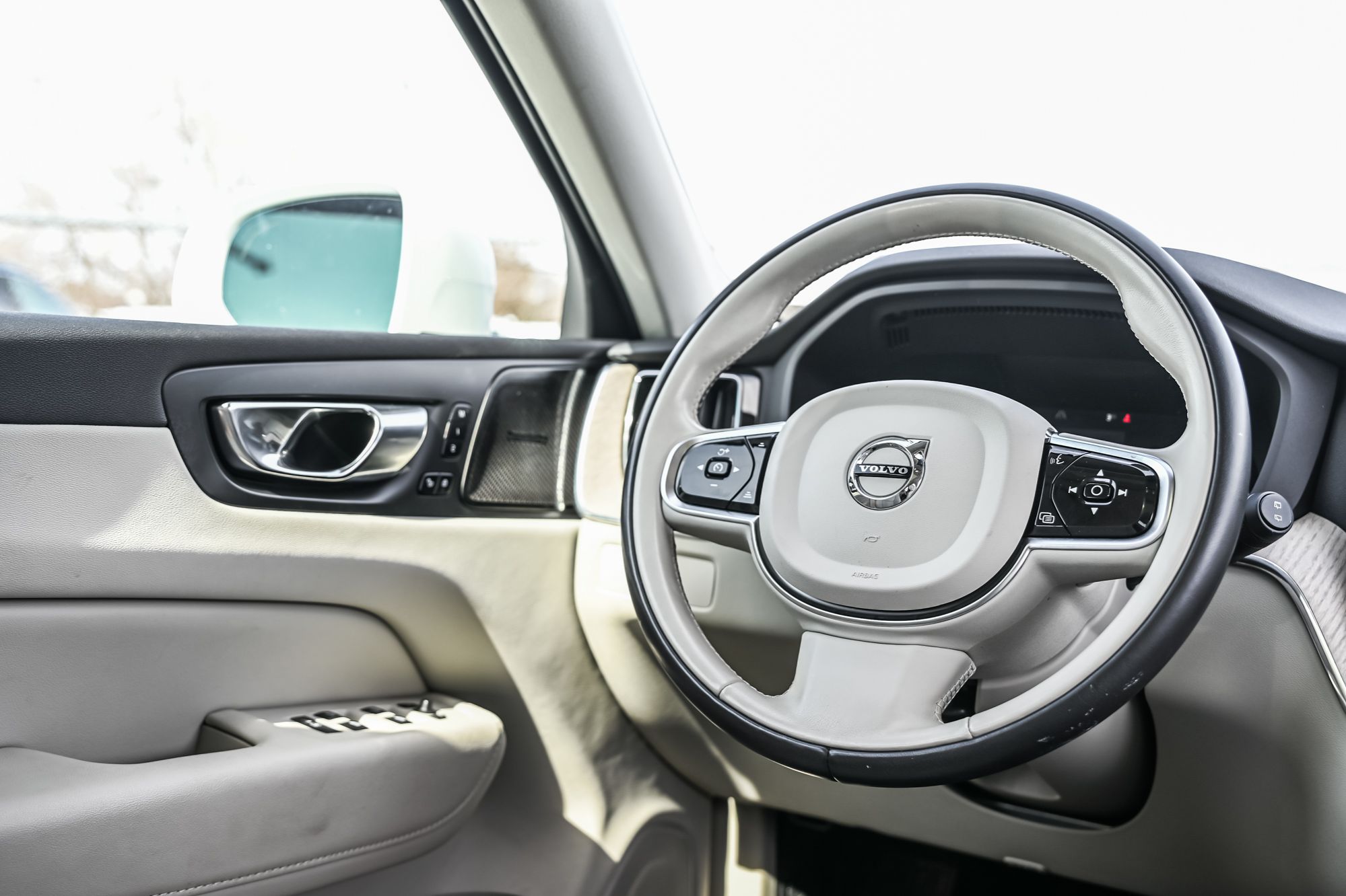 2023 Volvo XC60 in Saint-Leonard, Quebec