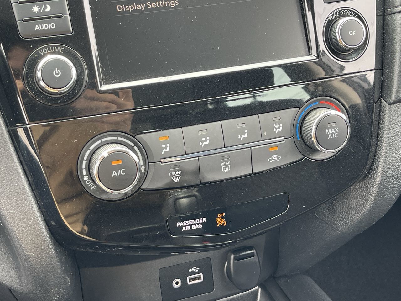 2018 Nissan Rogue in Saint-Leonard, Quebec