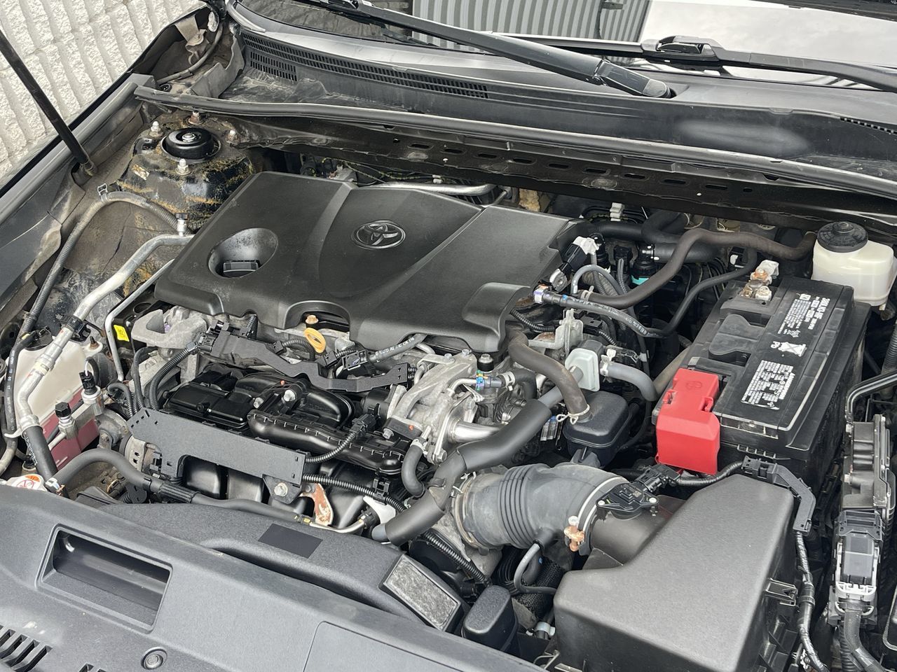 2018 Toyota Camry in Saint-Leonard, Quebec