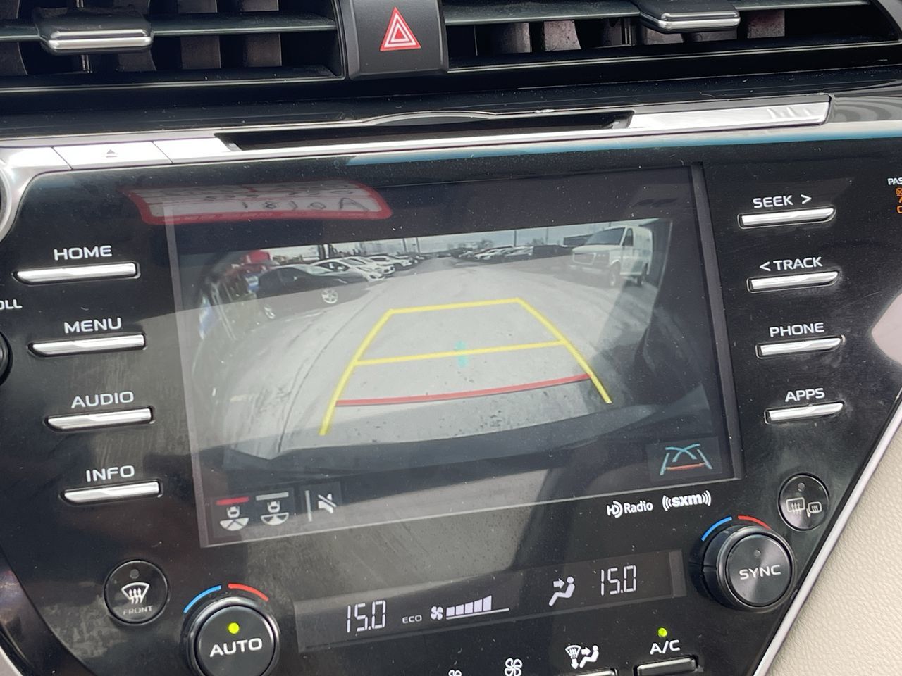 2018 Toyota Camry in Saint-Leonard, Quebec