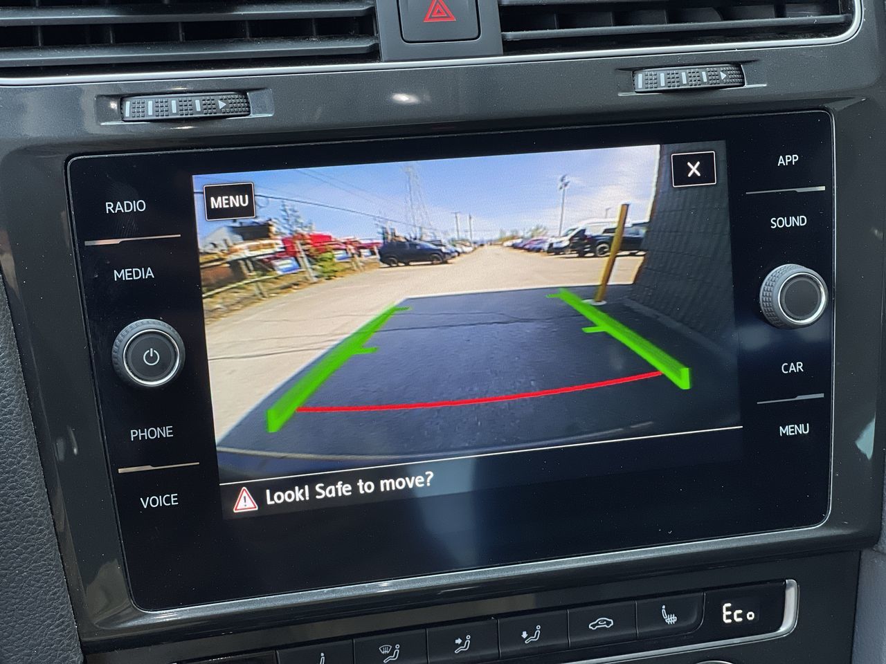 2020 Volkswagen E-Golf in Saint-Leonard, Quebec