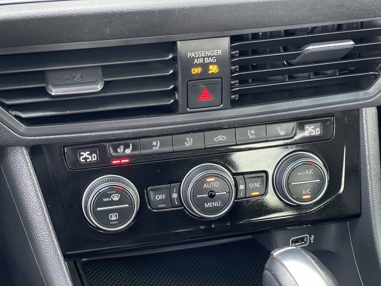 2019 Volkswagen Jetta in Saint-Leonard, Quebec