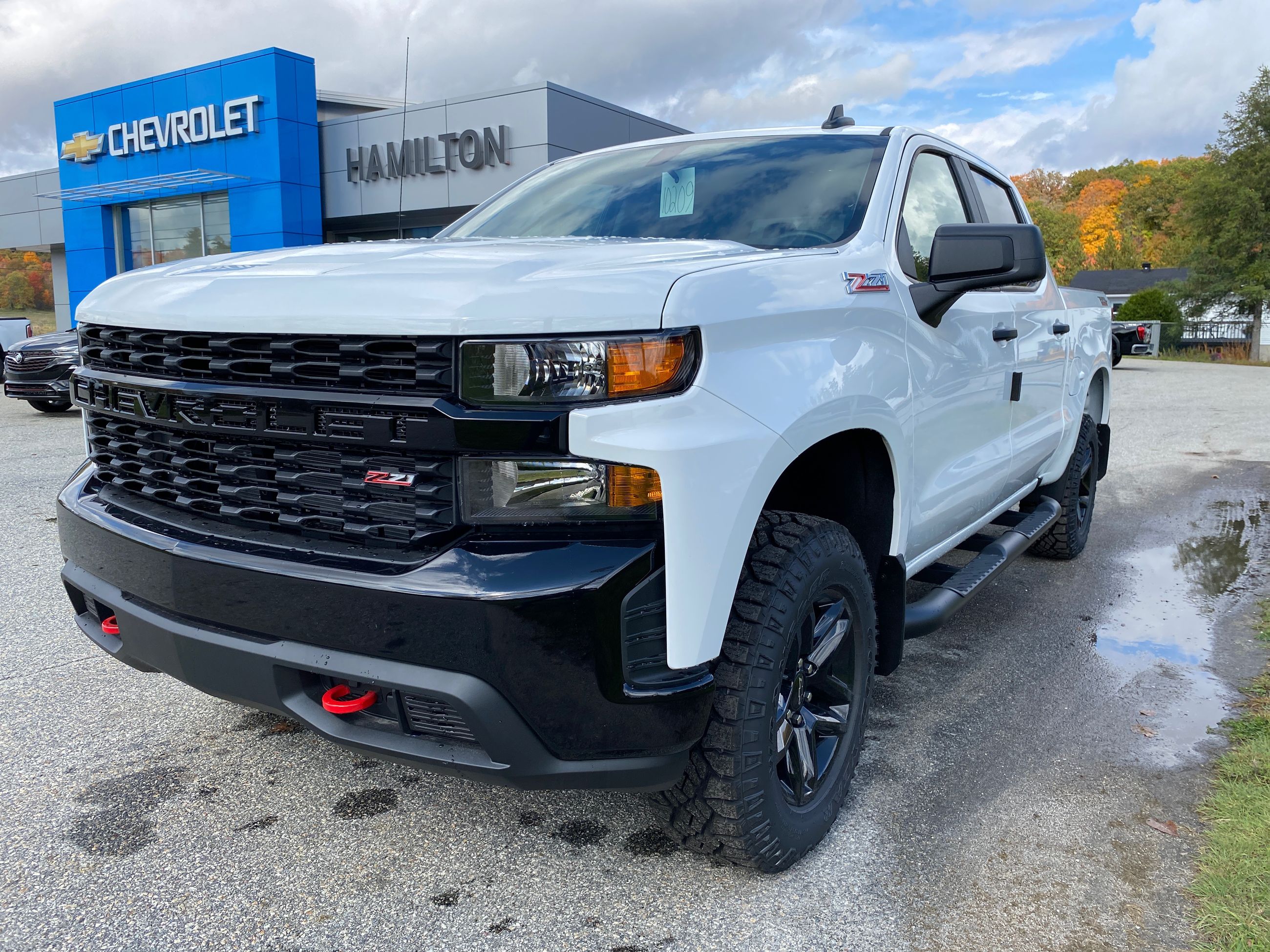 Hamilton Chevrolet Buick GMC Ltee in Wakefield 2020 Chevrolet